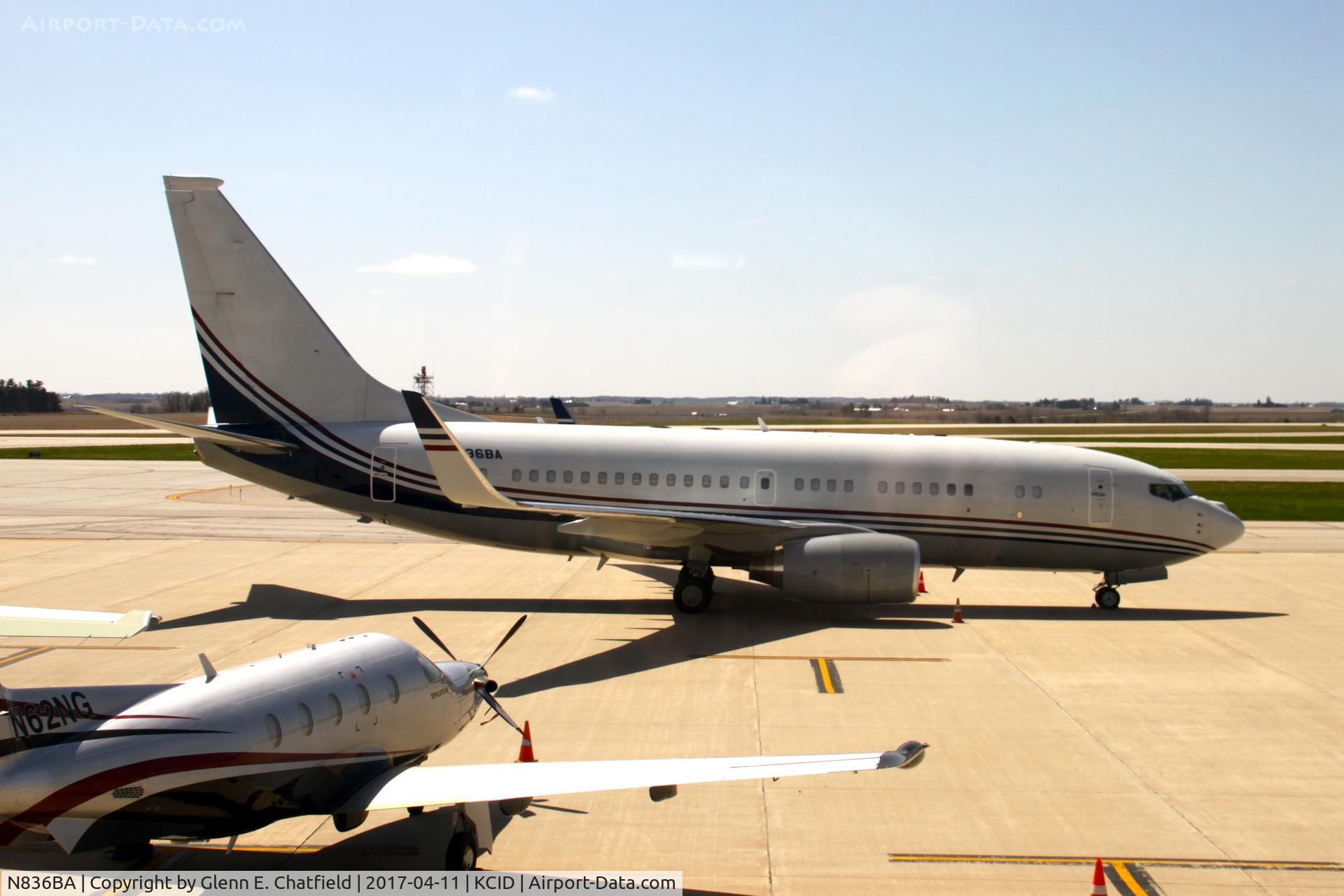 N836BA, 2000 Boeing 737-7BC C/N 30756, Shot from the control tower.