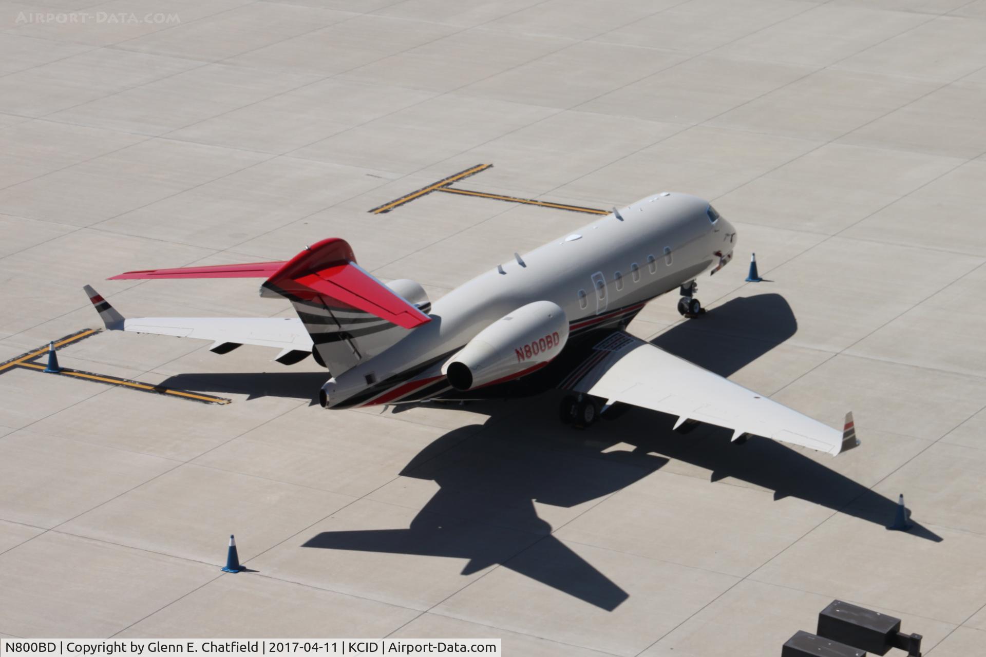 N800BD, 2009 Bombardier Challenger 300 (BD-100-1A10) C/N 20270, Shot from an office of the control tower