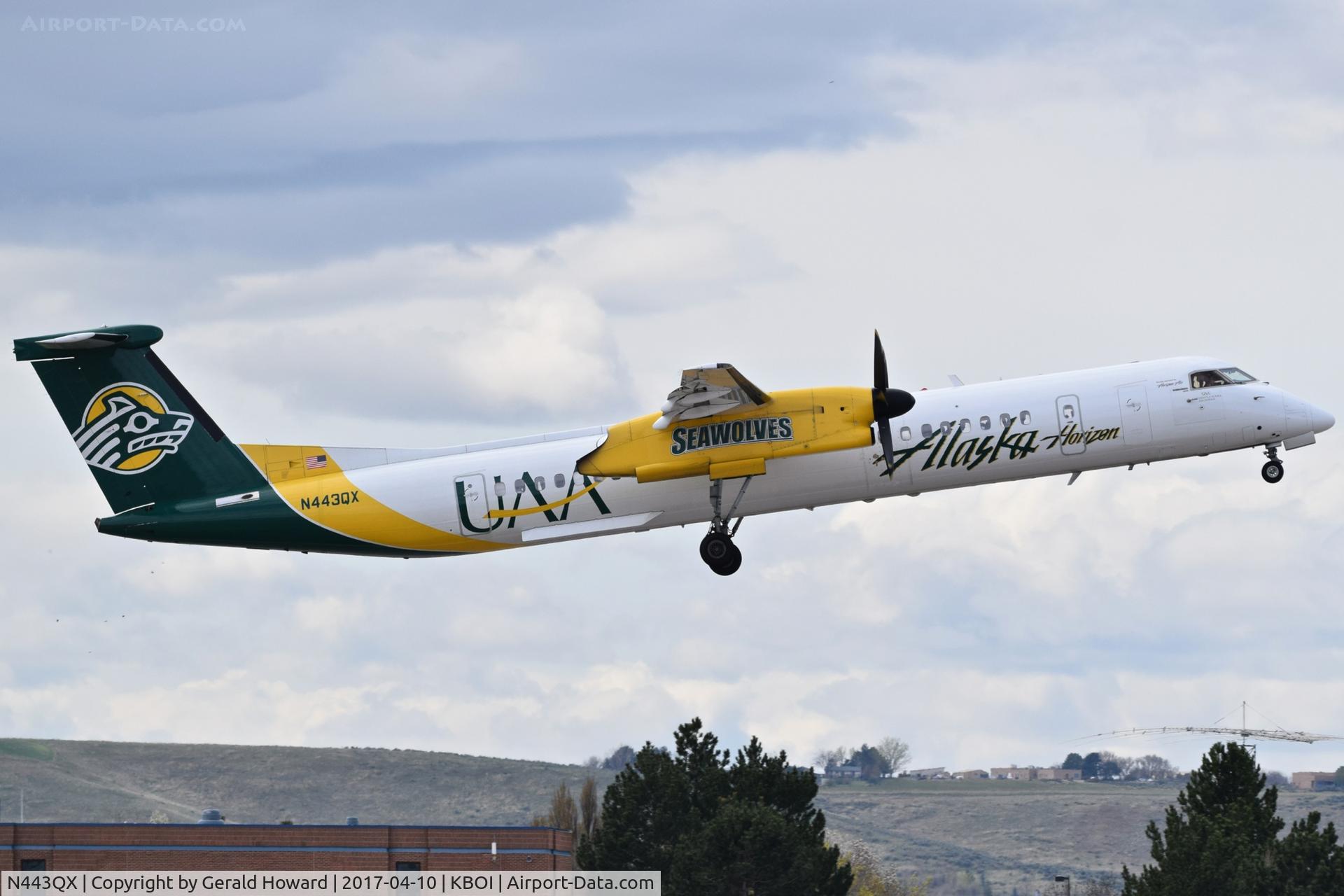N443QX, 2010 Bombardier DHC-8-402 Dash 8 C/N 4353, Departing RWY 28L.