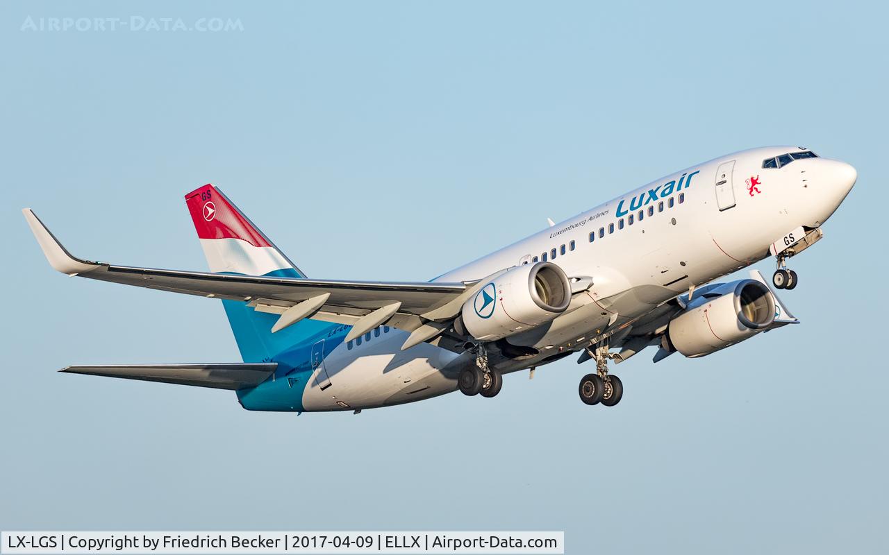 LX-LGS, 2005 Boeing 737-7C9 C/N 33956, departure via RW24