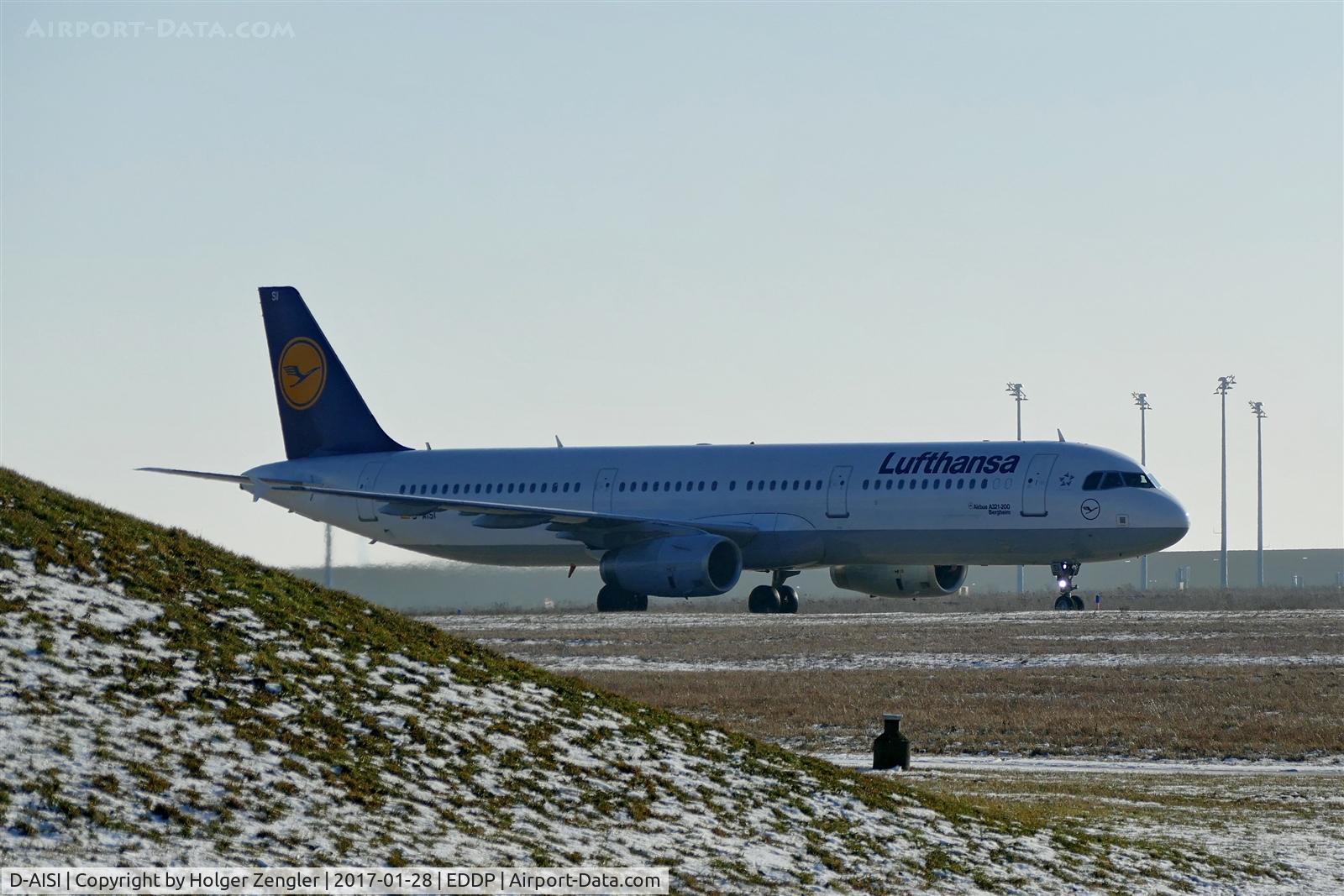 D-AISI, 2007 Airbus A321-231 C/N 3339, On taxi to parking position...