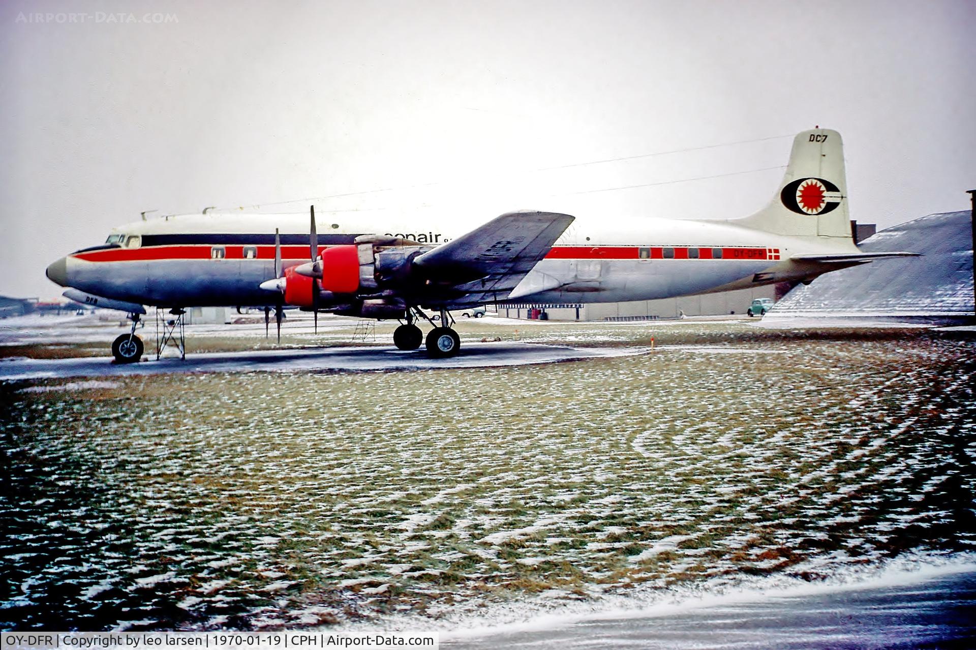 OY-DFR, 1954 Douglas DC-7 C/N 44144, Copenhagen 19.1.1970