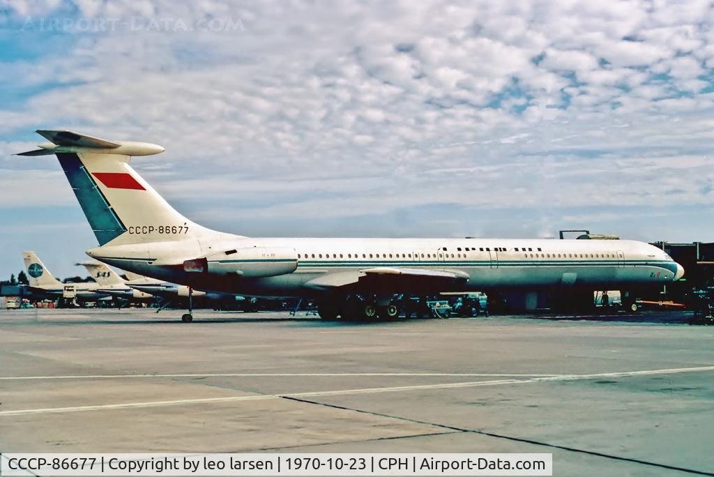 CCCP-86677, 1968 Ilyushin IL-62 C/N 80402, Copenhagen 23.19.70