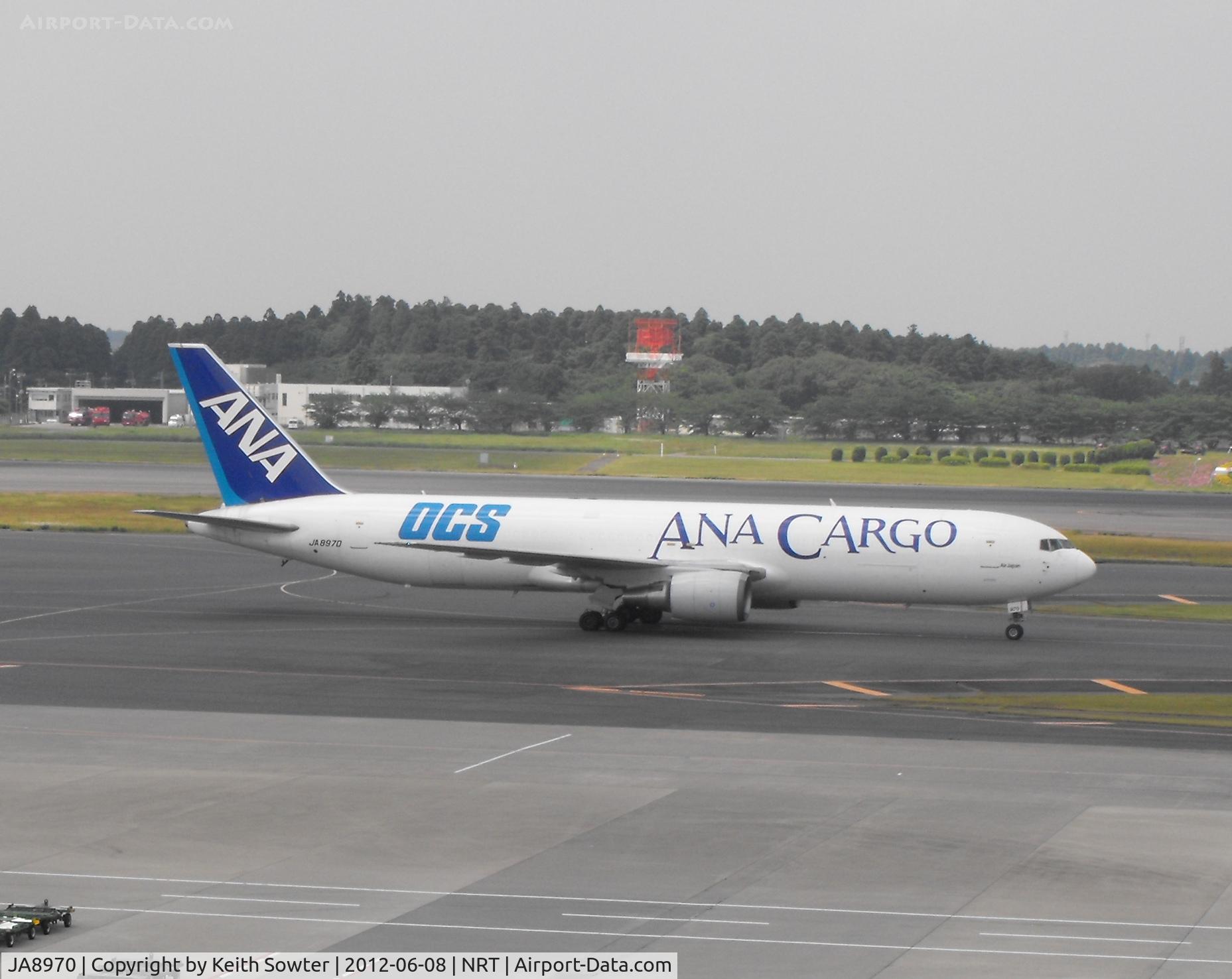 JA8970, 1997 Boeing 767-381/ER C/N 25619, Taxying for departure