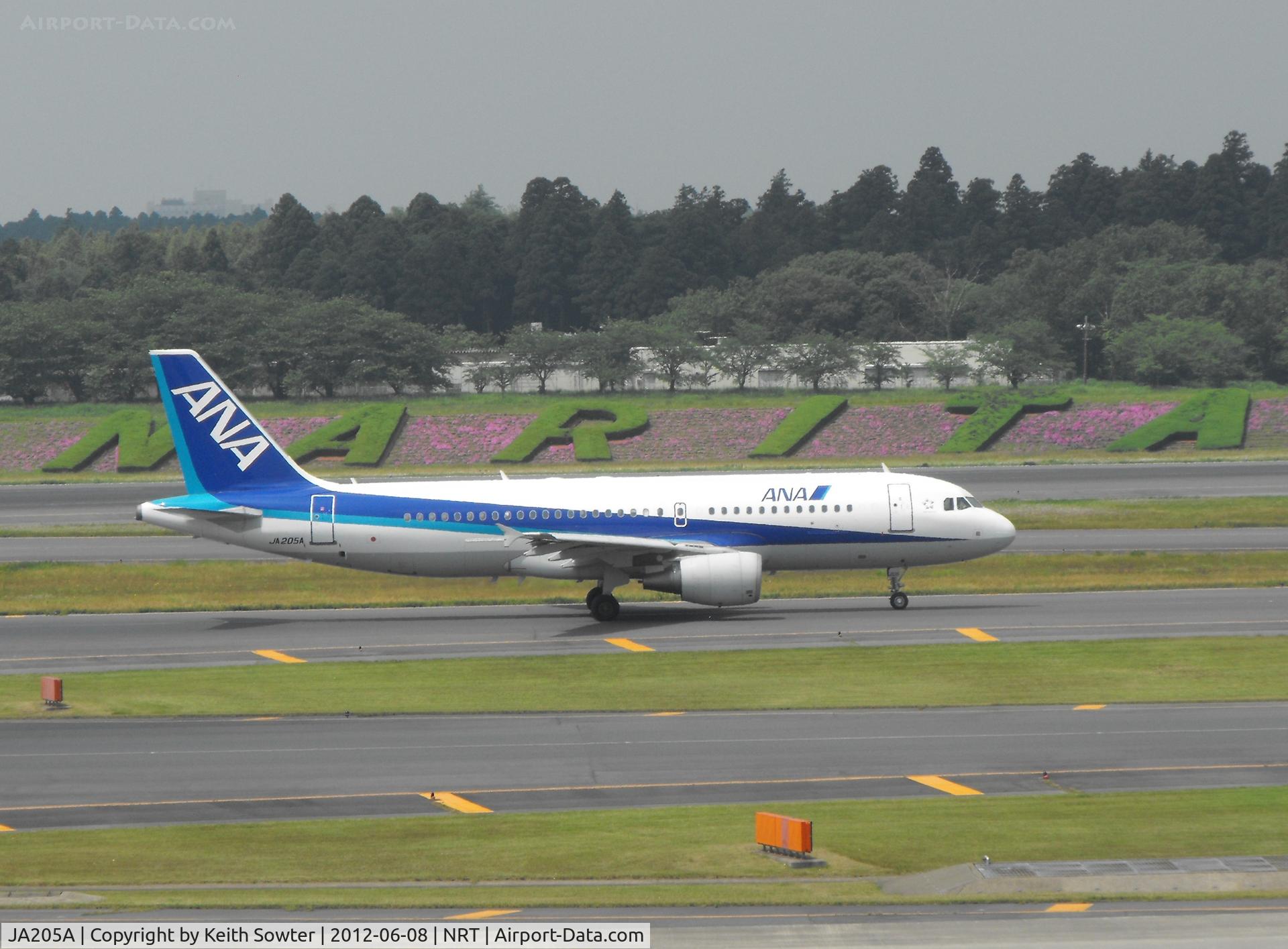 JA205A, 2007 Airbus A320-214 C/N 3099, Taxying for departure