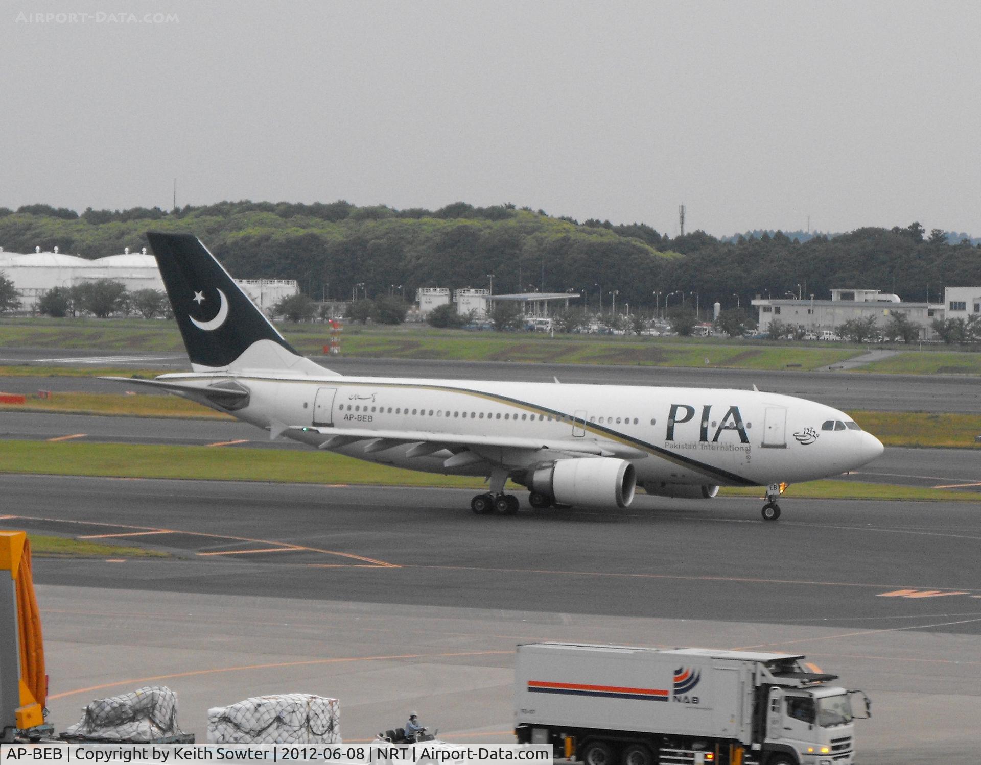 AP-BEB, 1991 Airbus A310-308 C/N 587, Taxying for departure