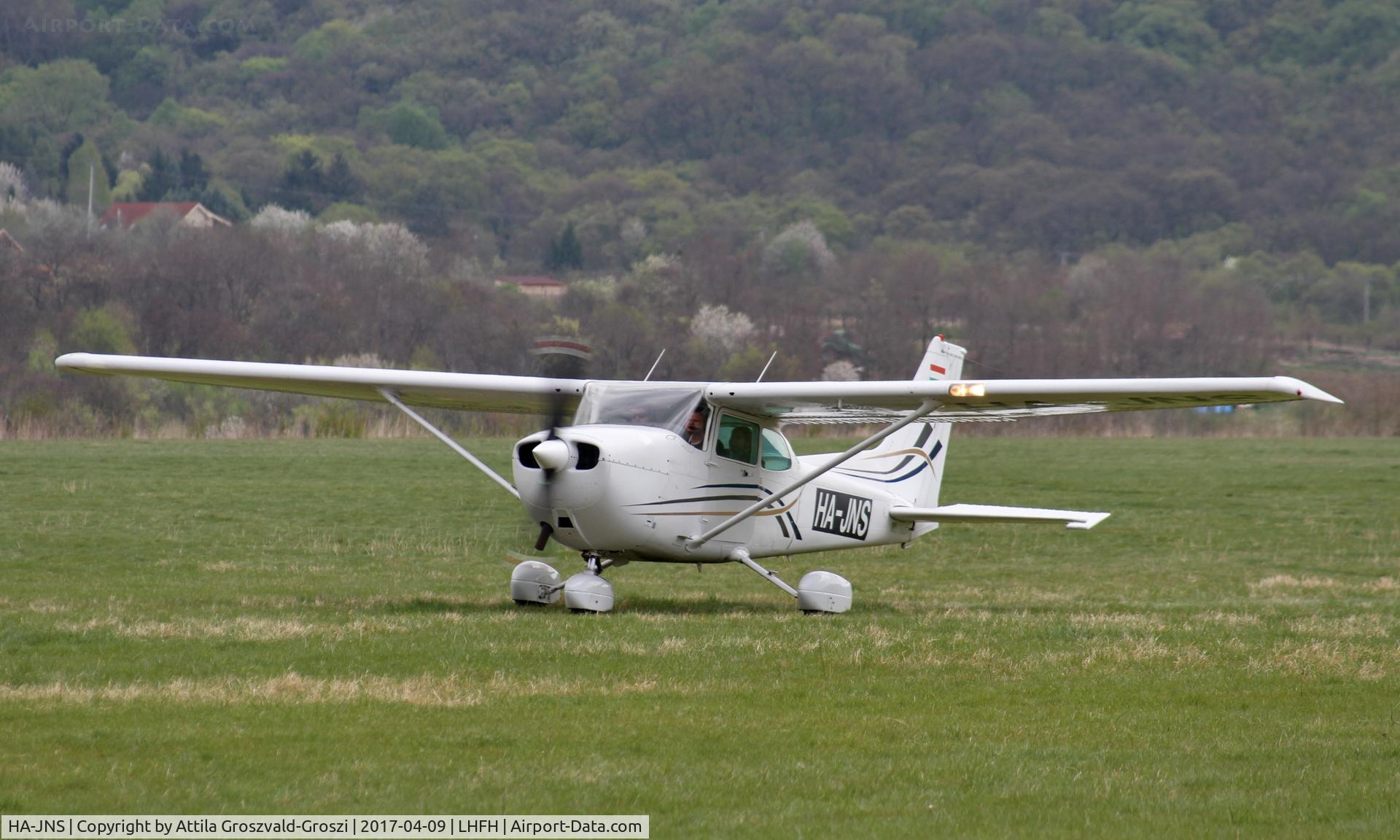 HA-JNS, 1981 Cessna 172P C/N 17275046, Farkashegy Airfield, Hungary