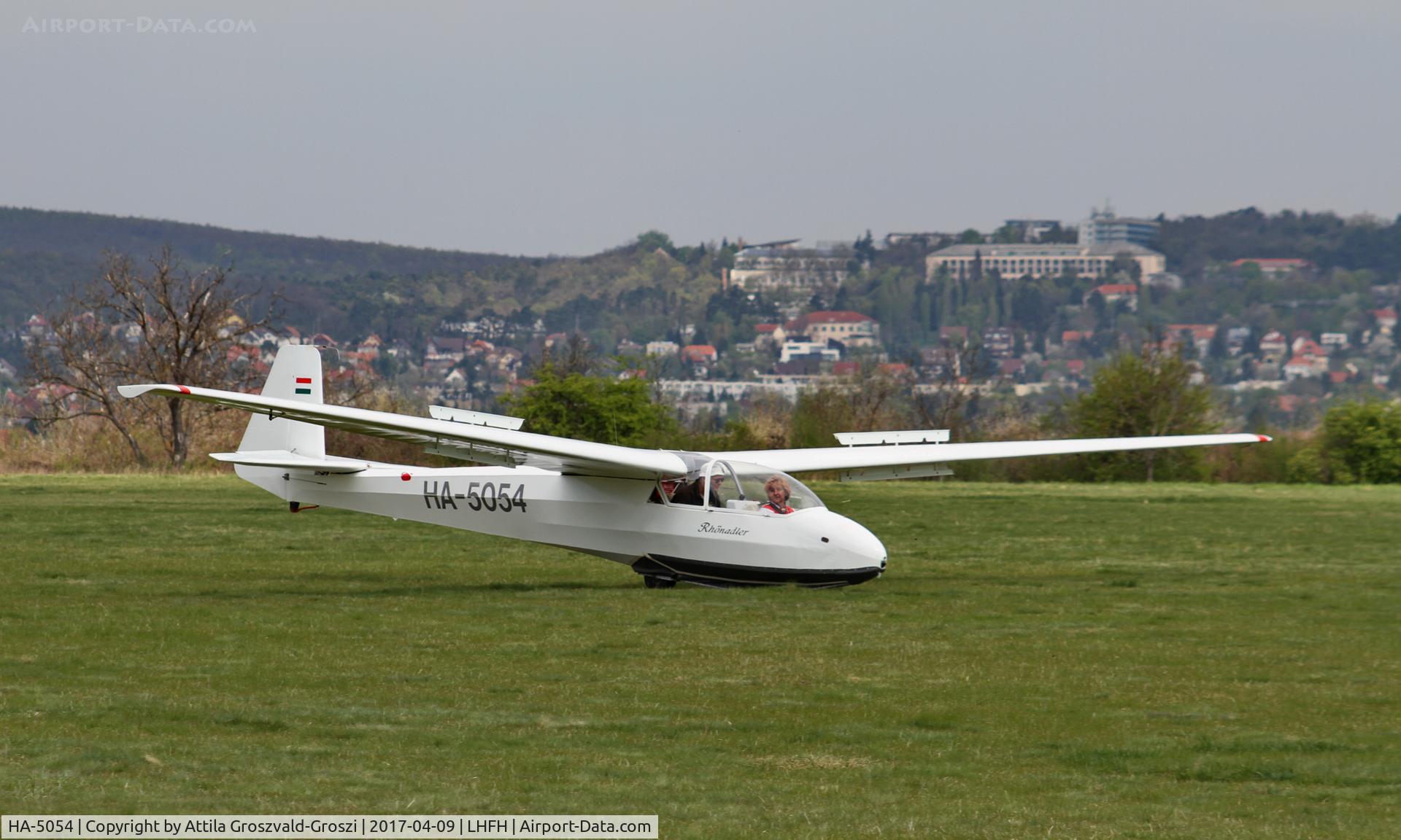 HA-5054, 1962 Schleicher Ka-7 Rhonadler C/N 7016, Farkashegy Airfield, Hungary