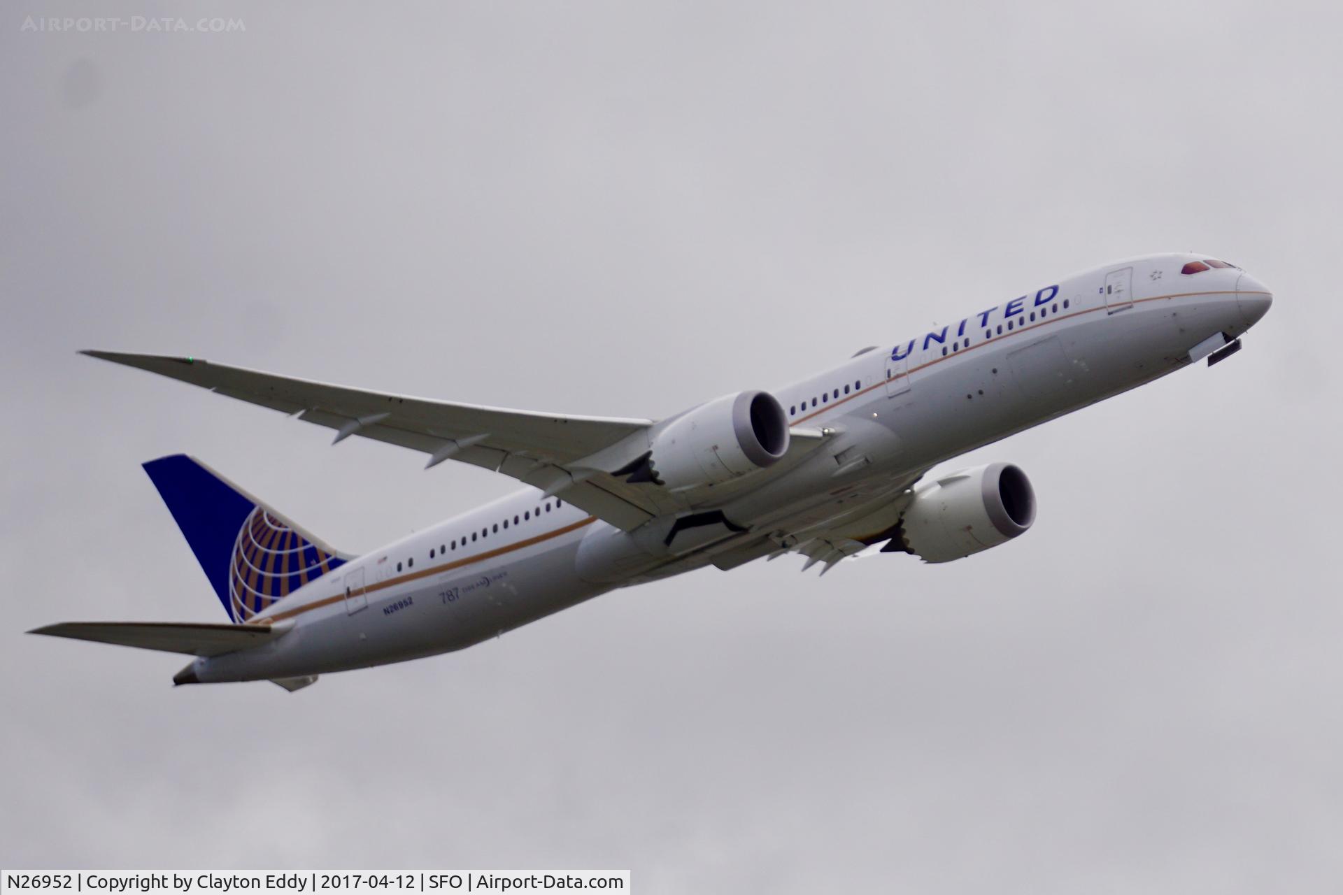 N26952, 2014 Boeing 787-9 Dreamliner C/N 36403, Departing runway 28 at San Francisco Airport. 2017.