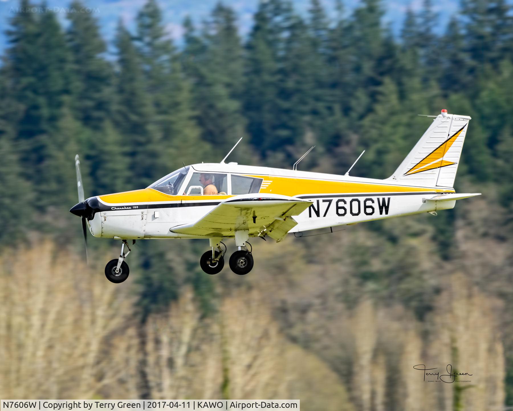 N7606W, 1964 Piper PA-28-180 C/N 28-1565, KAWO