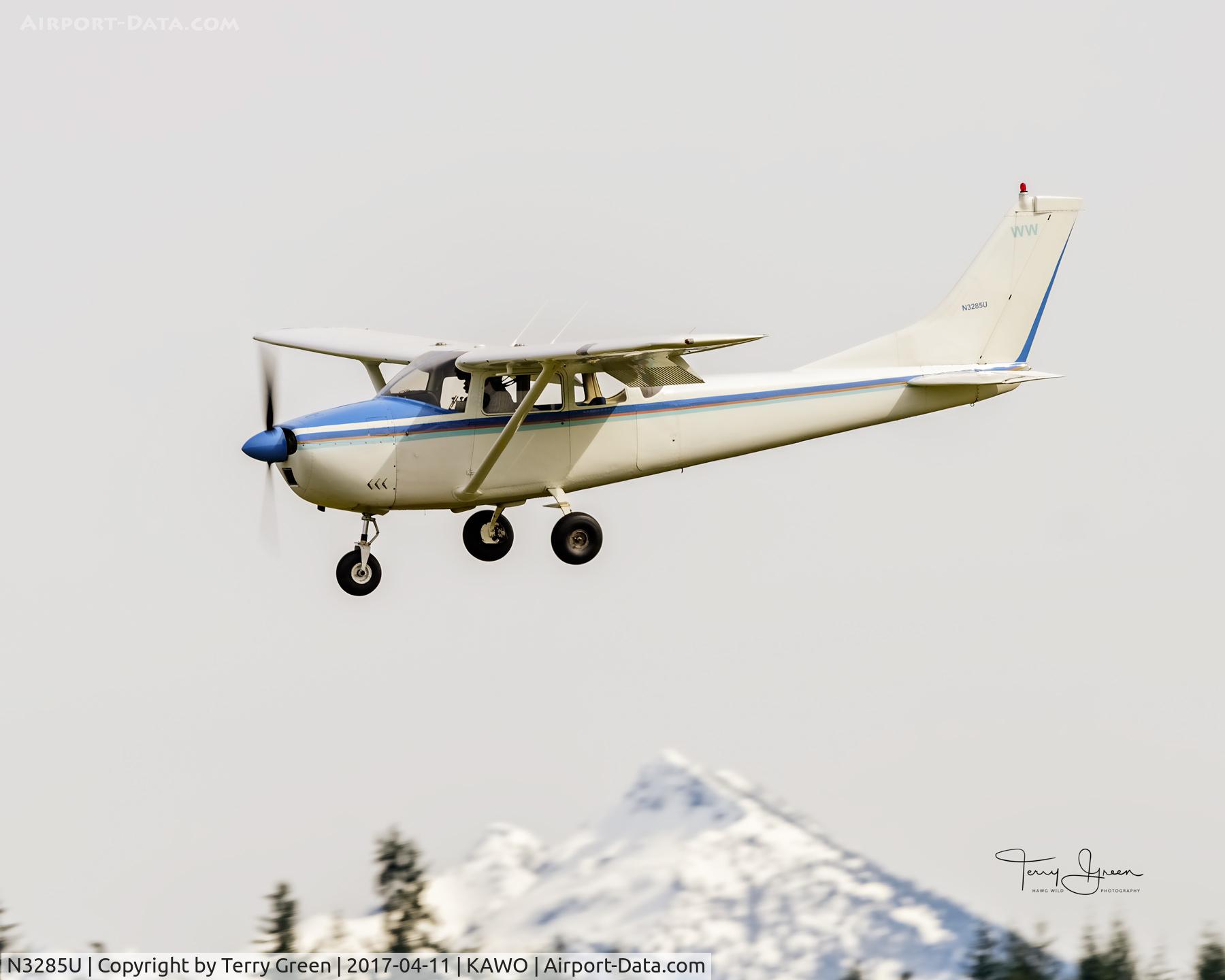 N3285U, 1963 Cessna 182F Skylane C/N 18254685, KAWO