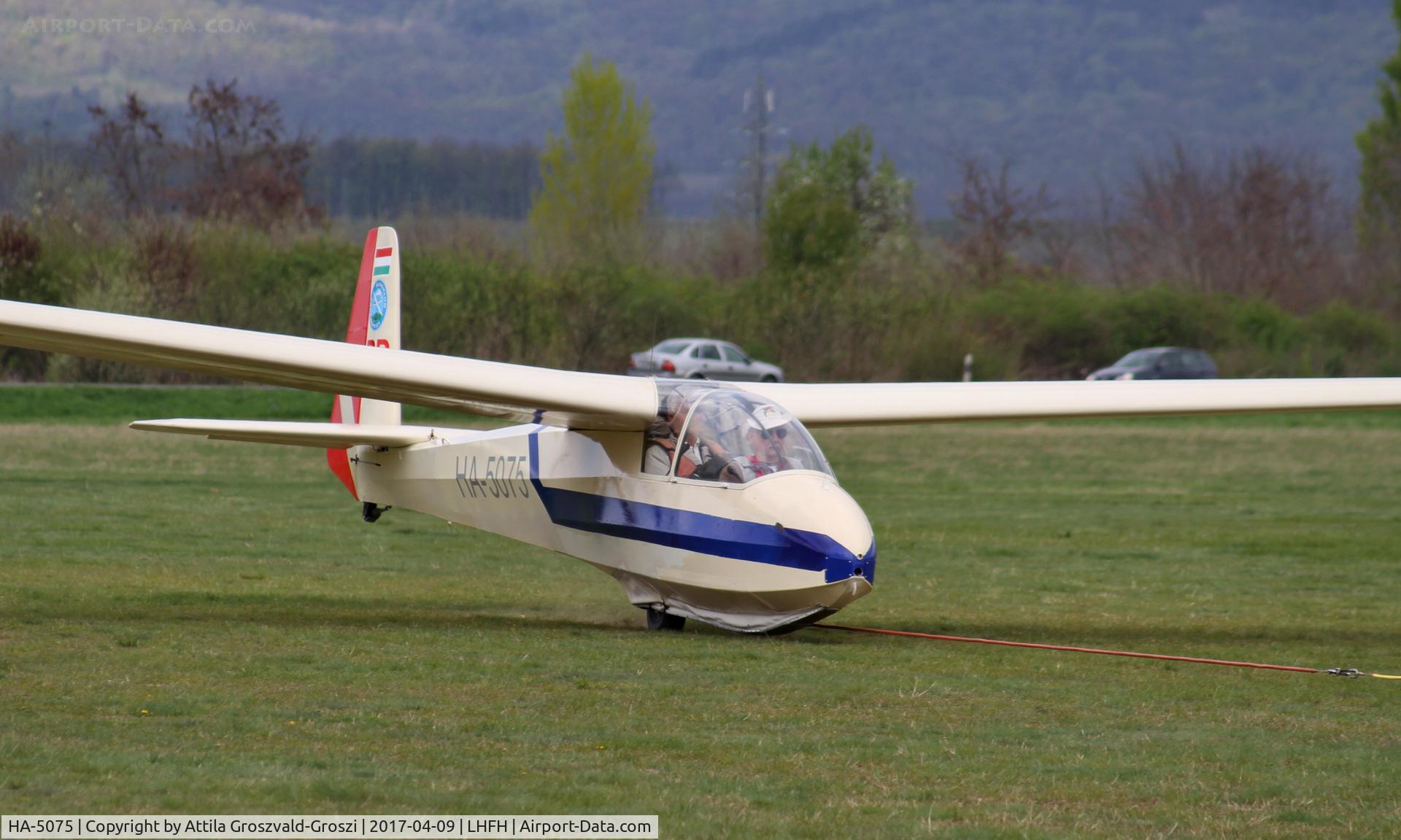 HA-5075, Schleicher Ka-7 Rhonadler C/N 7008, Farkashegy Airfield, Hungary