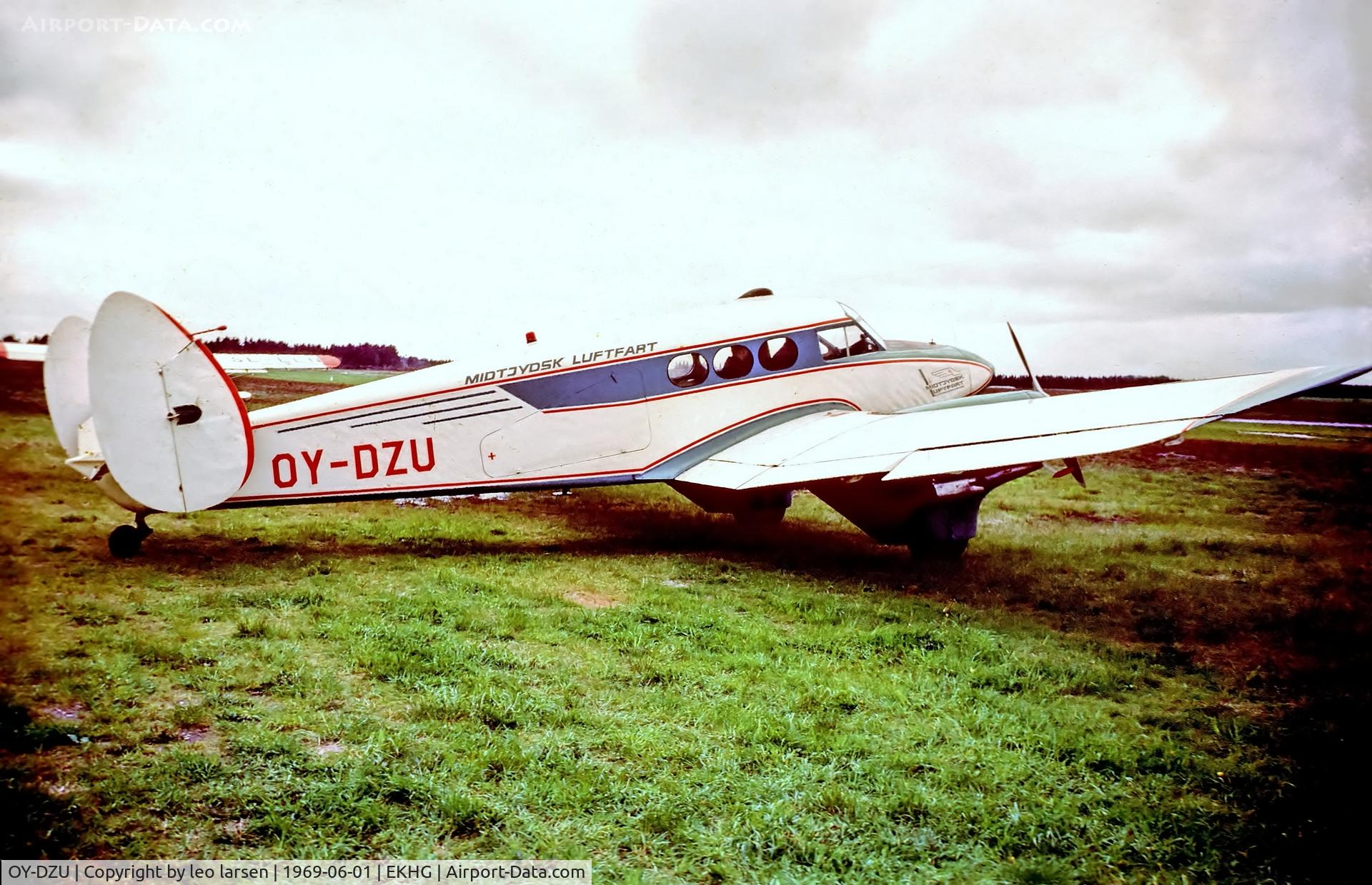 OY-DZU, 1948 SAI KZ-4  U-1 C/N 70, Herning 1.6.1969