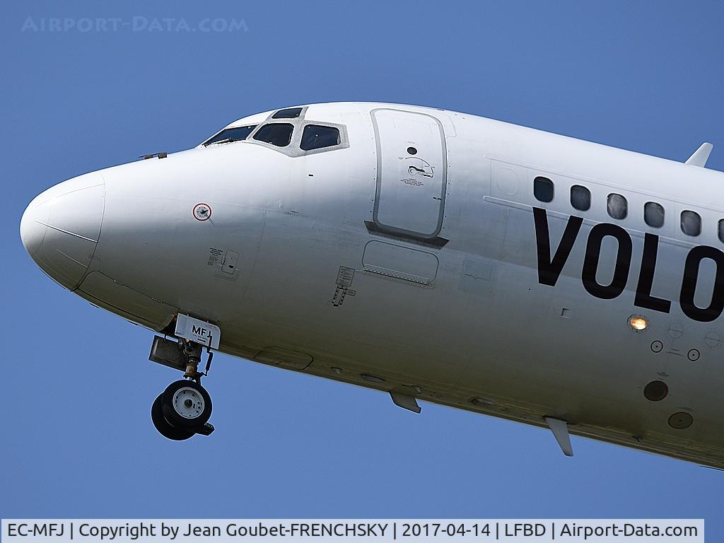 EC-MFJ, 2000 Boeing 717-2CM C/N 55060, V72419 from Prague landing 23