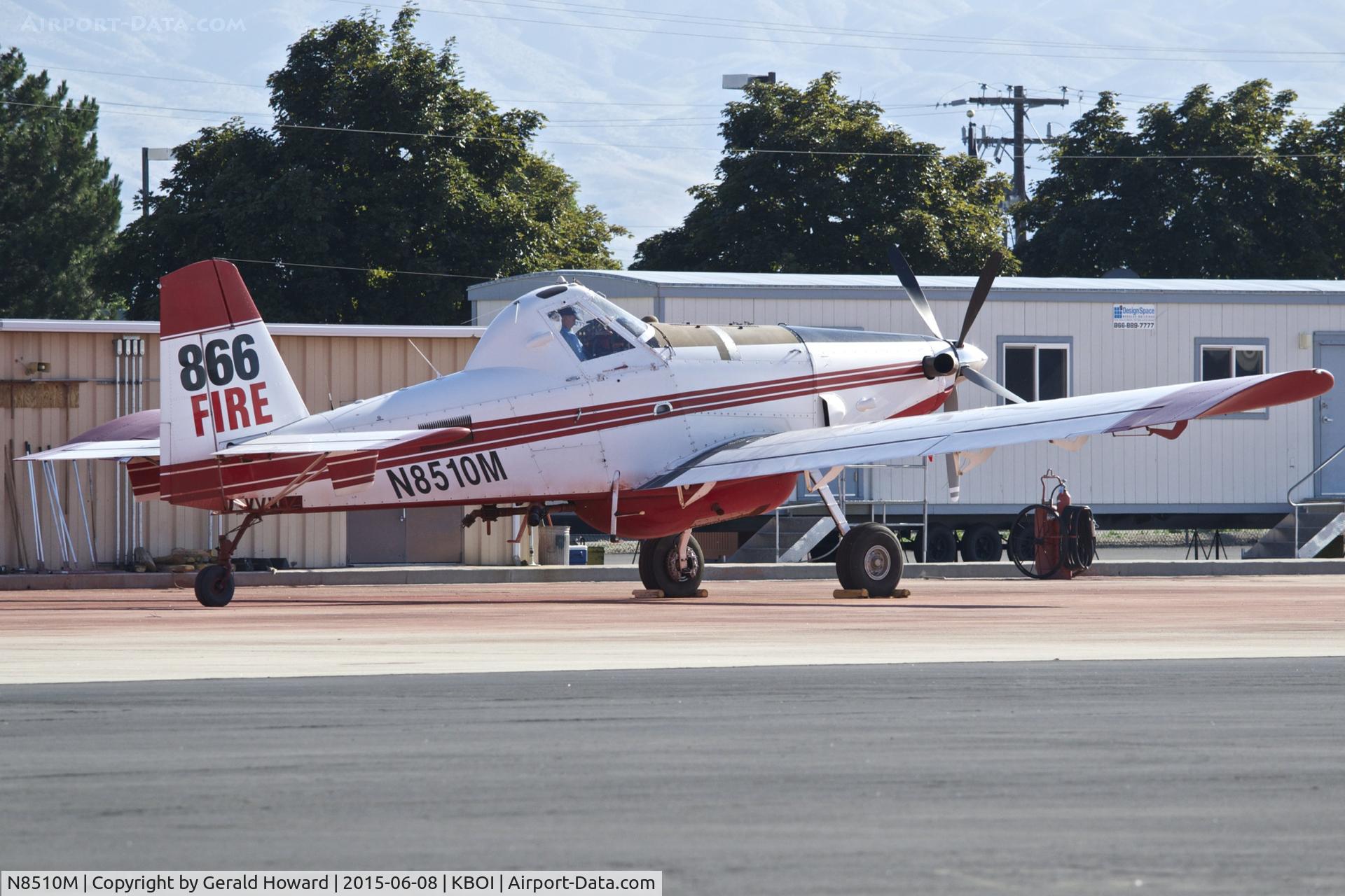 N8510M, 2003 Air Tractor Inc AT-802A C/N 802A-0151, Getting ready to go on the NIFC ramp.