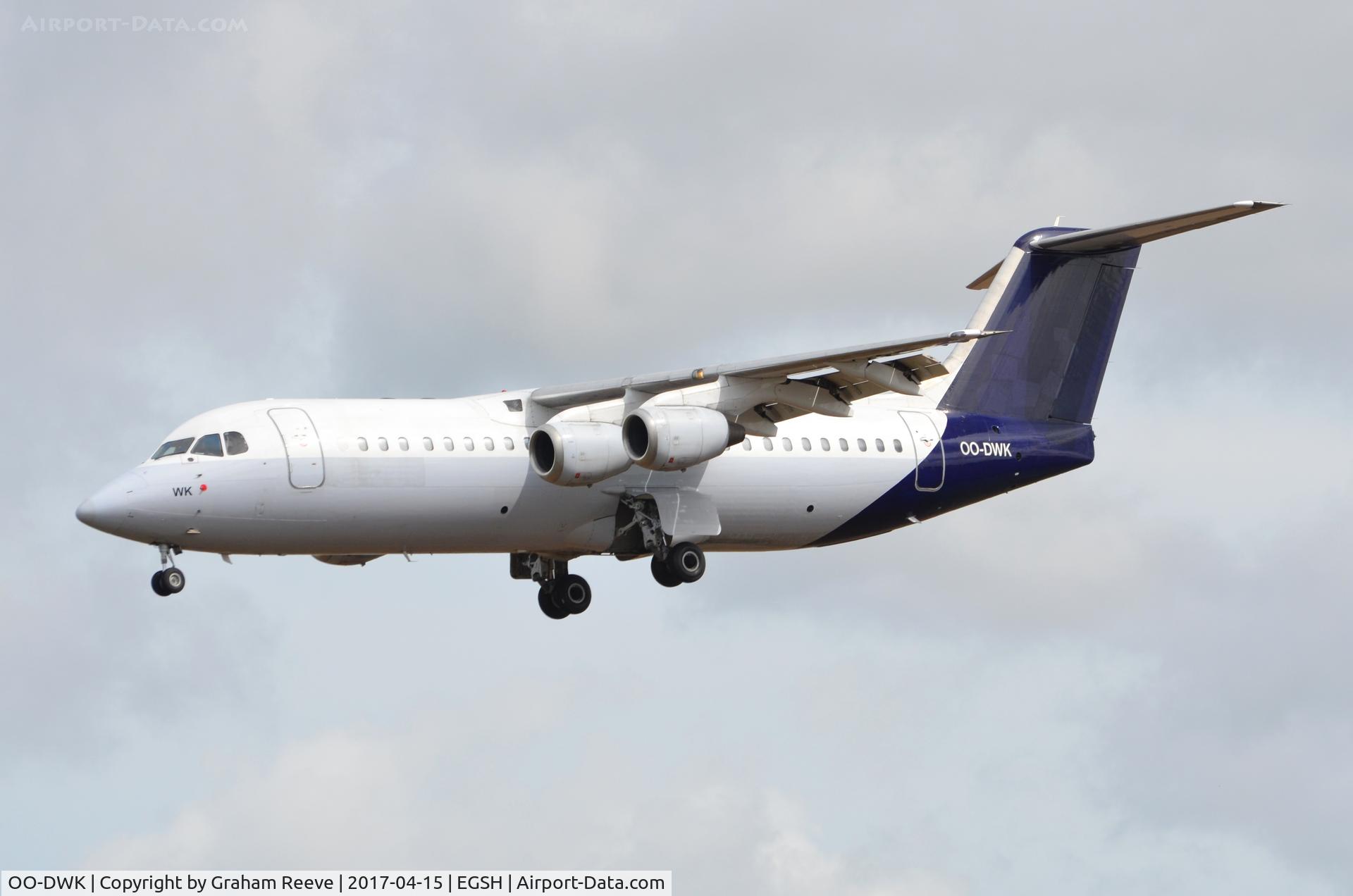 OO-DWK, 1999 British Aerospace Avro 146-RJ100 C/N E3360, Landing at Norwich with logo's removed.