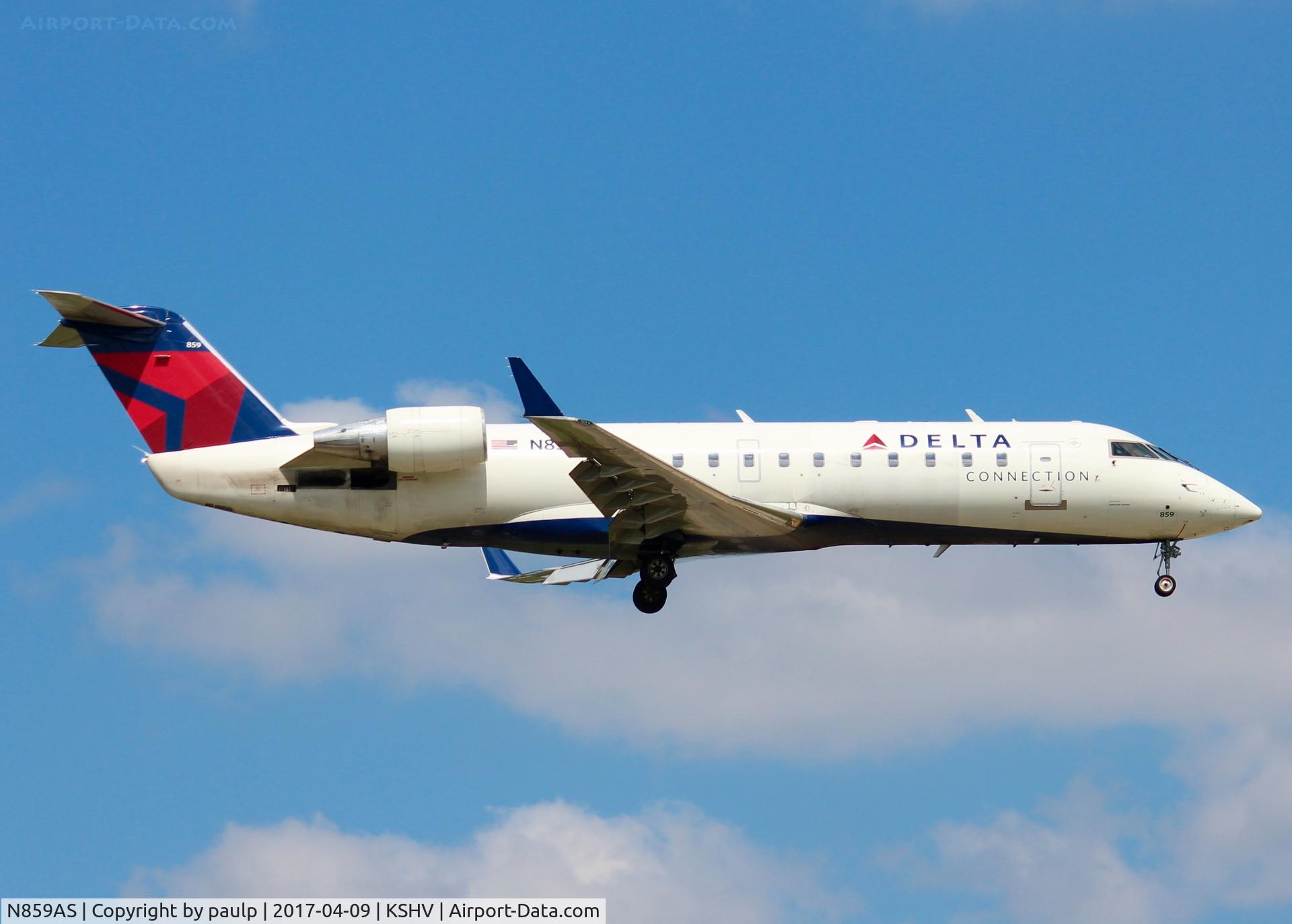 N859AS, 2000 Bombardier CRJ-200ER (CL-600-2B19) C/N 7421, At Shreveport Regional.