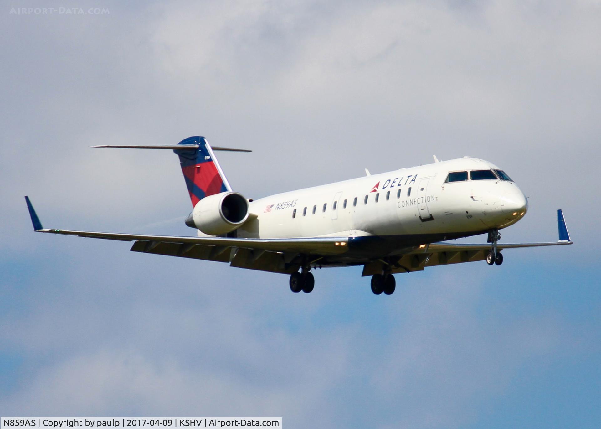 N859AS, 2000 Bombardier CRJ-200ER (CL-600-2B19) C/N 7421, At Shreveport Regional.