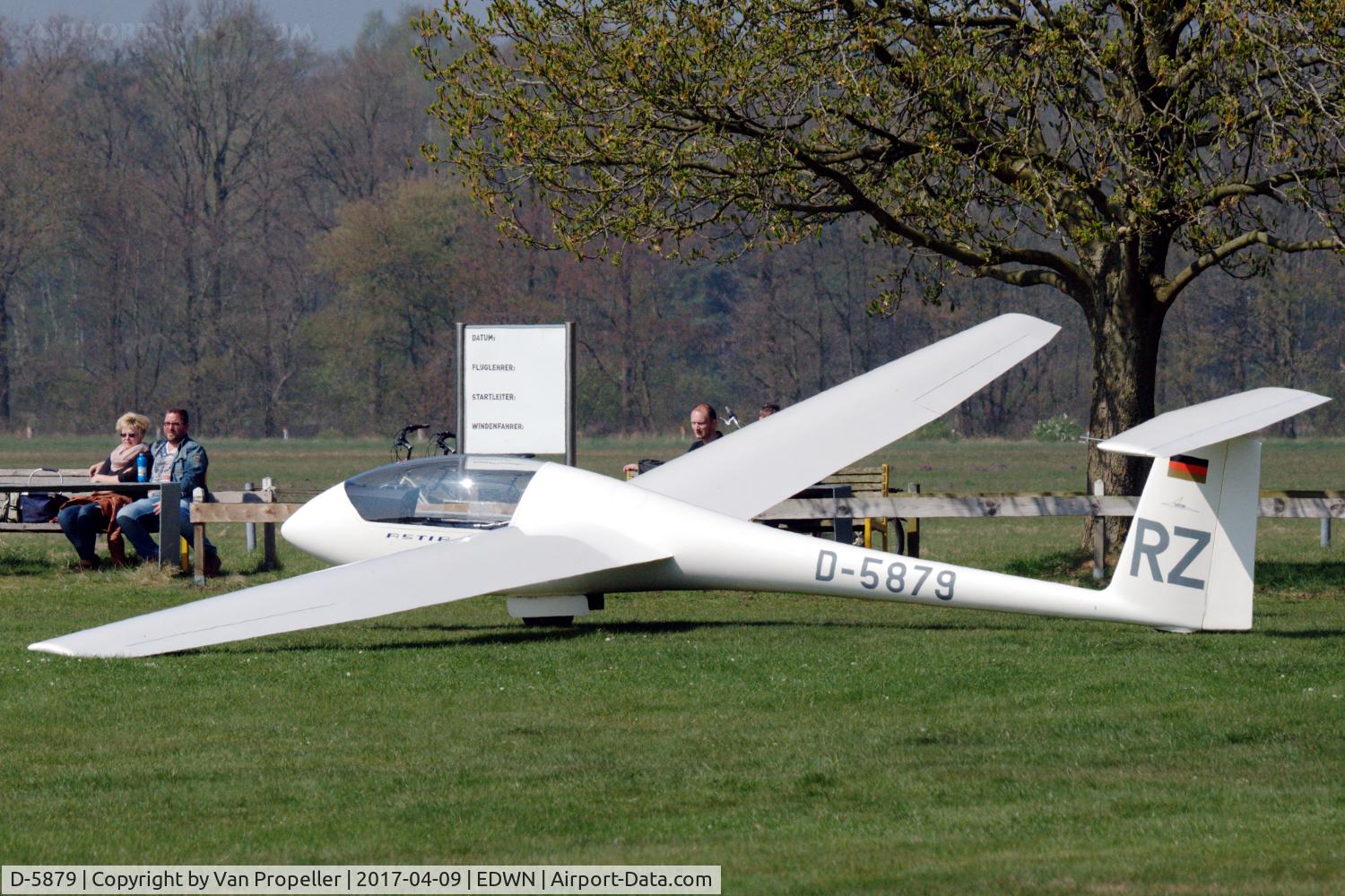 D-5879, Grob G-102 Astir CS C/N Not found, D-5879, Grob G102 Astir CS at Klausheide (Nordhorn-Lingen) airfield, Germany