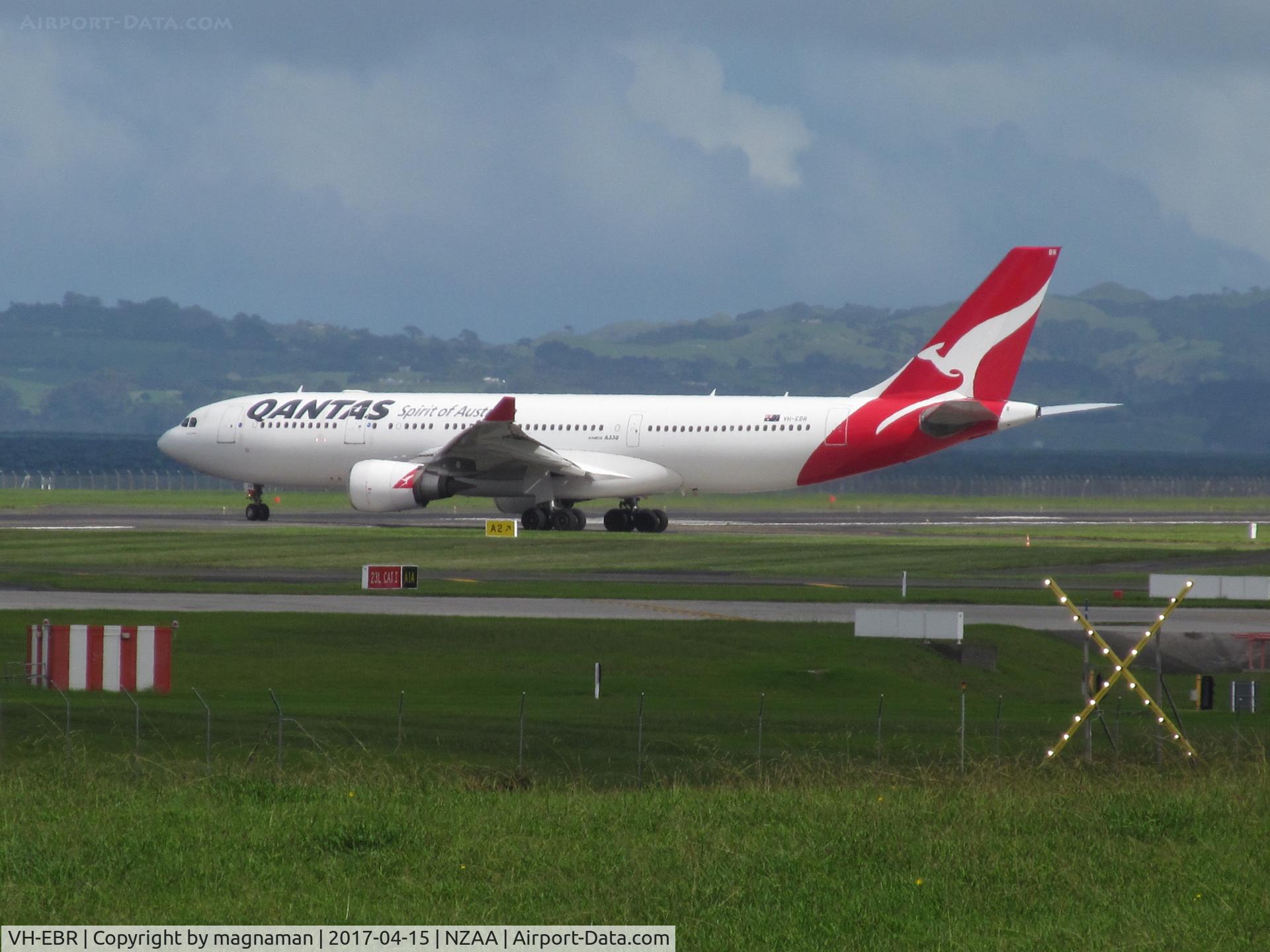VH-EBR, 2011 Airbus A330-202 C/N 1251, taxy for take off