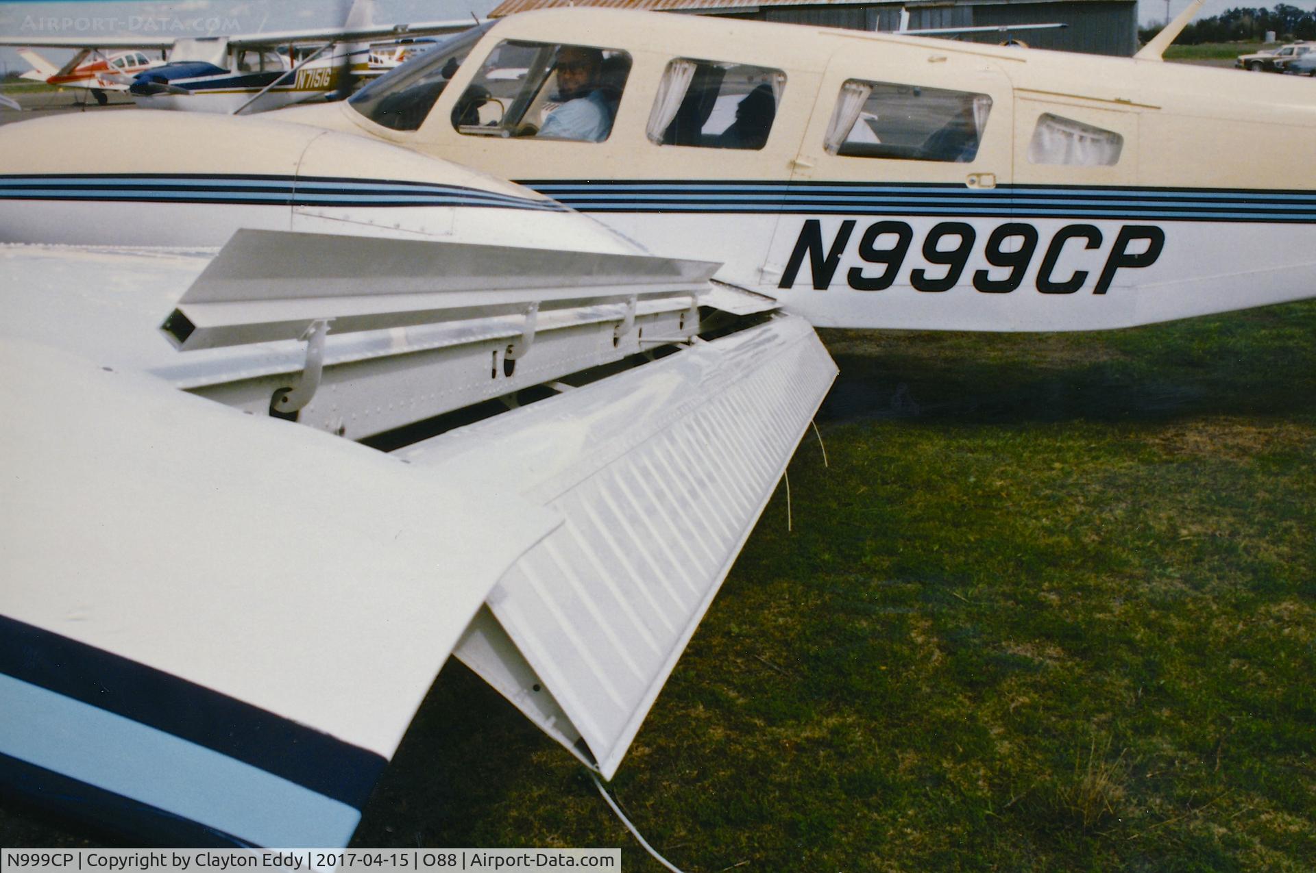 N999CP, Piper PA-34 C/N 34-7770262, Old Rio Vista Airport California.