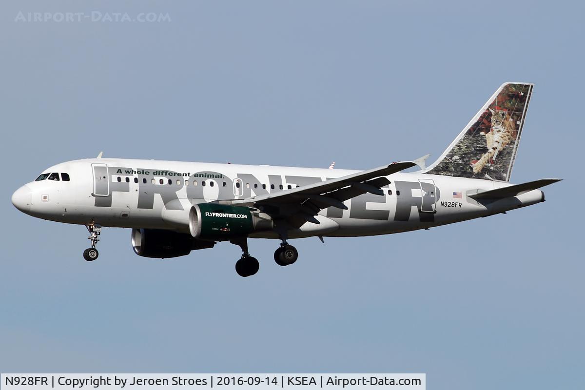 N928FR, 2004 Airbus A319-111 C/N 2236, SEATTLE