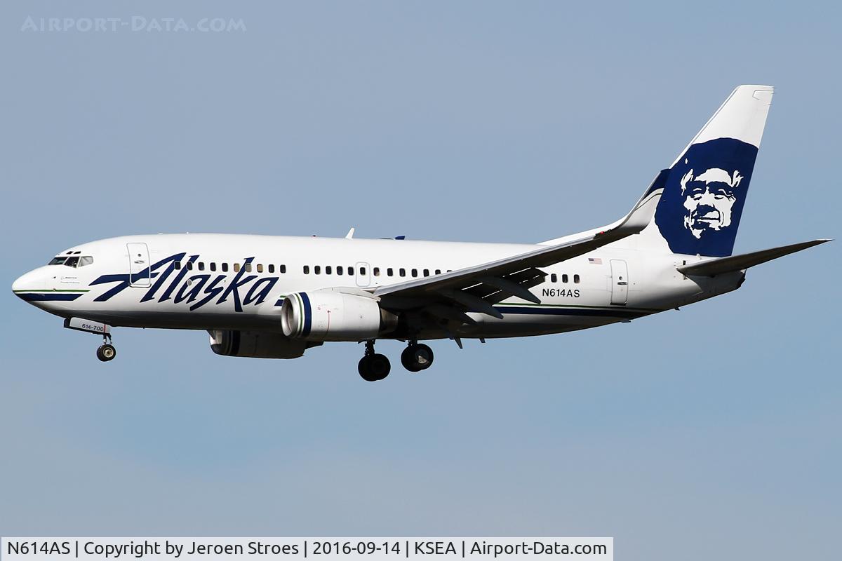 N614AS, 1999 Boeing 737-790 C/N 30343, SEATTLE