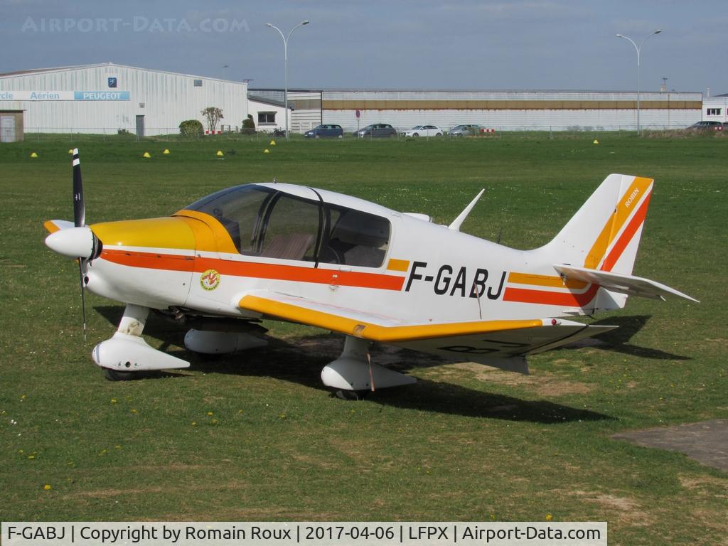 F-GABJ, Robin DR-400-108  Dauphin 2+2 C/N 1125, Parked