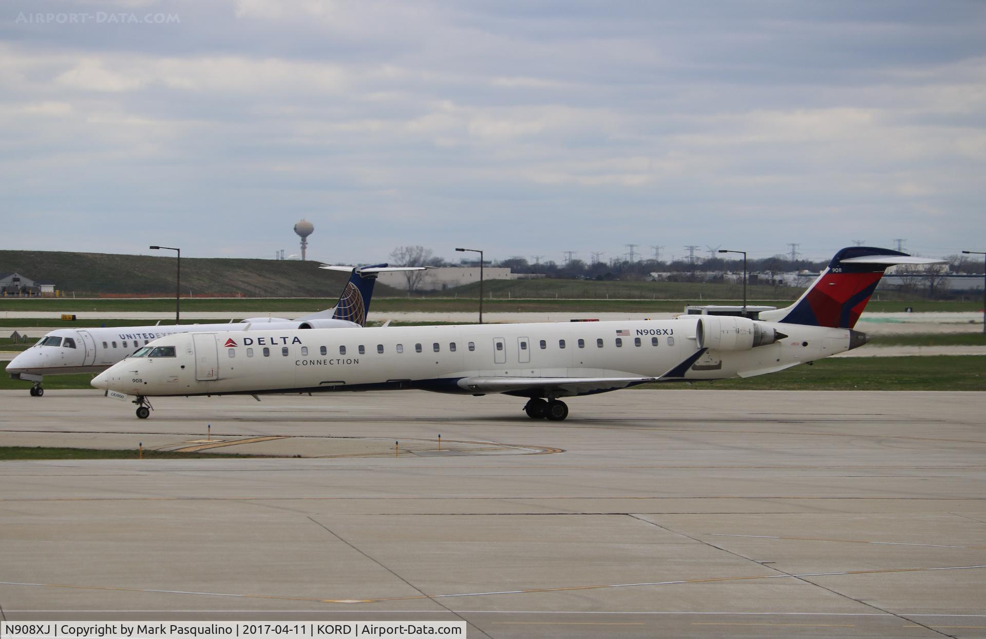 N908XJ, 2007 Bombardier CRJ-900ER (CL-600-2D24) C/N 15140, CL600-2D24