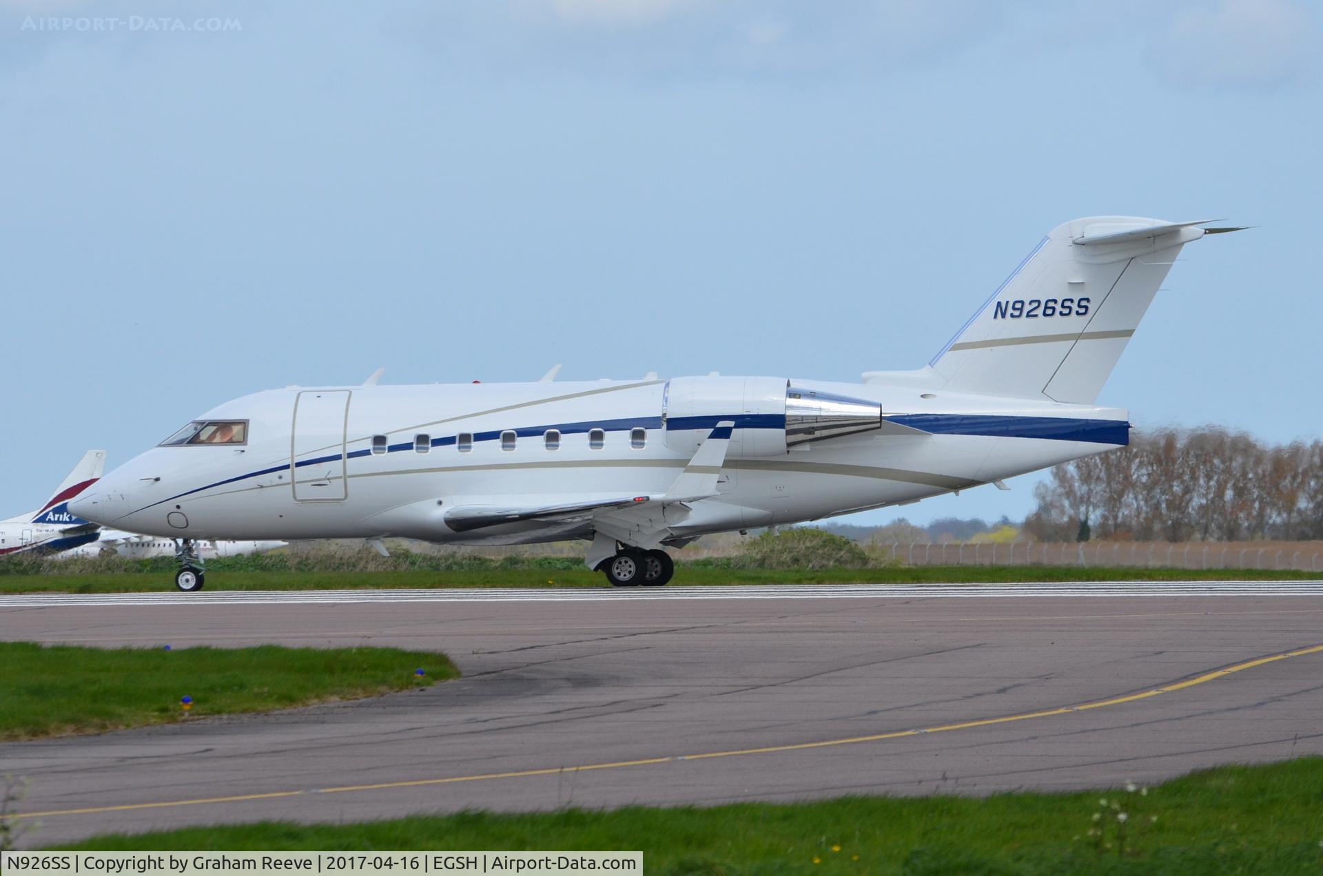 N926SS, 1999 Bombardier Challenger 604 (CL-600-2B16) C/N 5436, Departing from Norwich.