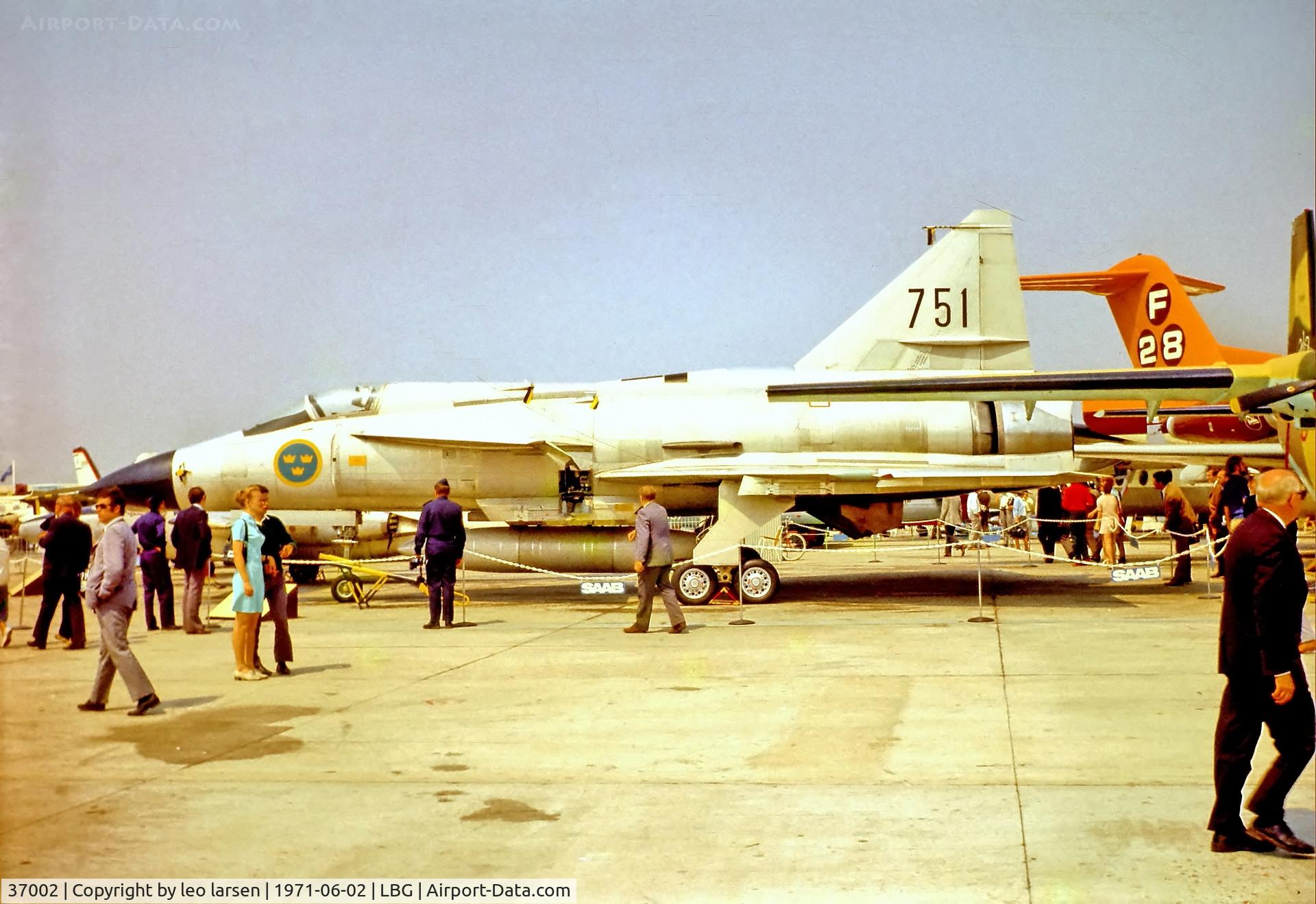 37002, Saab AJ37 Viggen C/N 37002, Paris Air Show LBG 2.6.1971