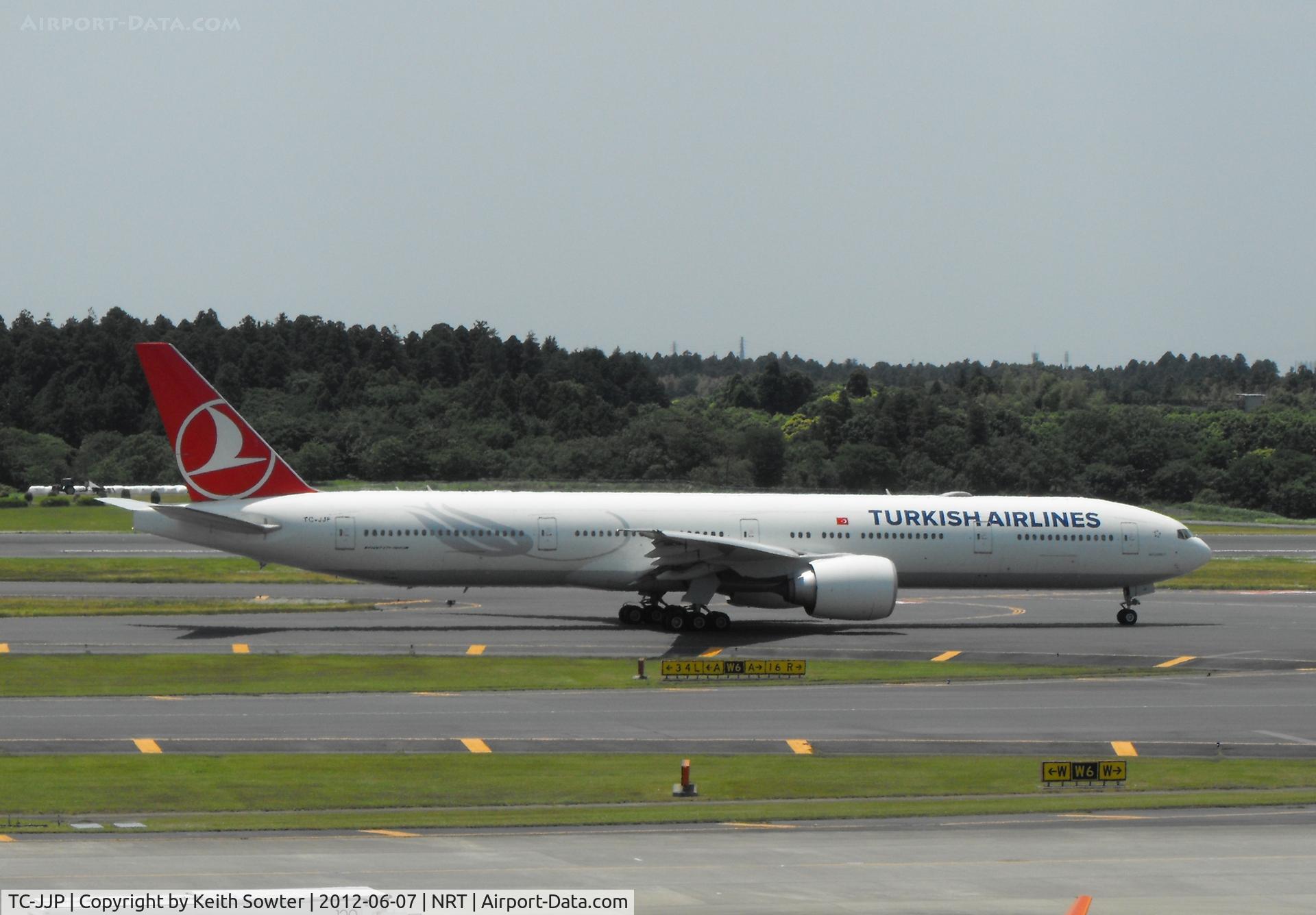 TC-JJP, 2011 Boeing 777-3F2/ER C/N 40797, Taxying for departure