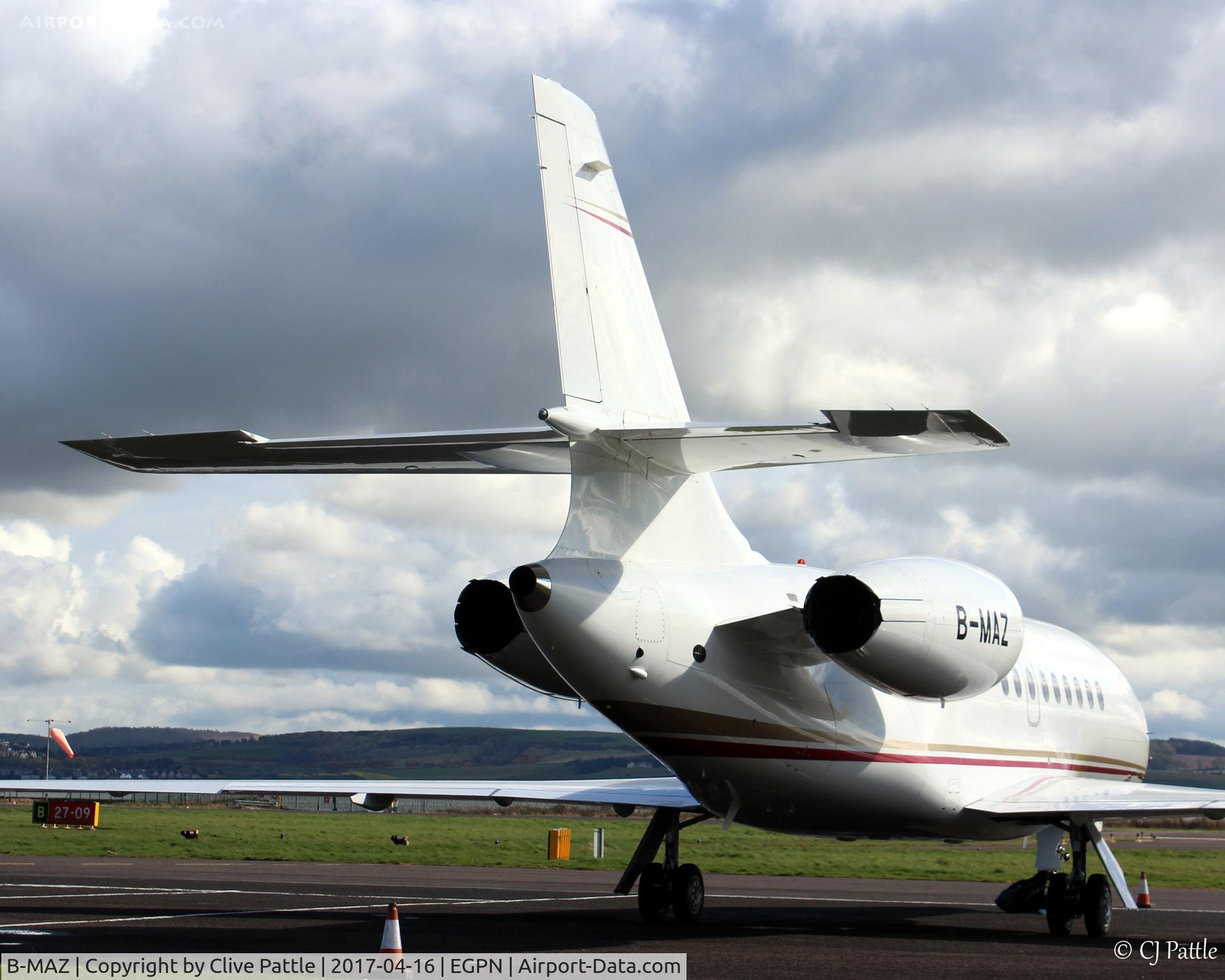 B-MAZ, 2009 Dassault Falcon 2000LX C/N 186, Visiting Dundee