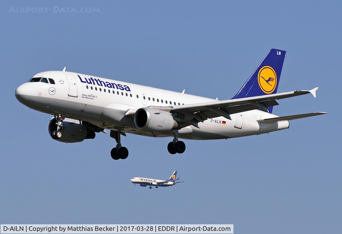 D-AILN, 1997 Airbus A319-114 C/N 700, D-AILN