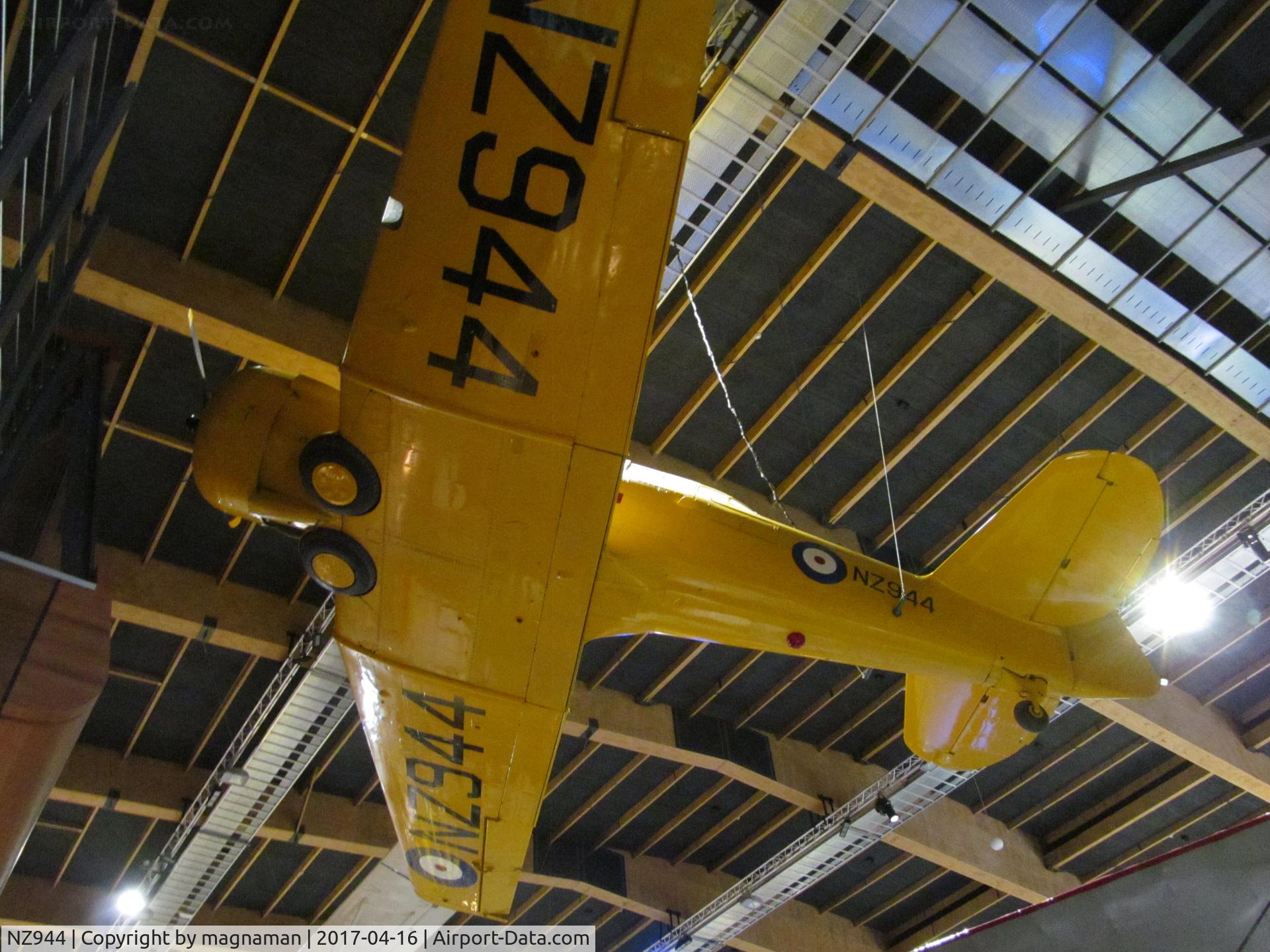 NZ944, North American AT-6 Harvard II C/N 66-2757, at MOTAT