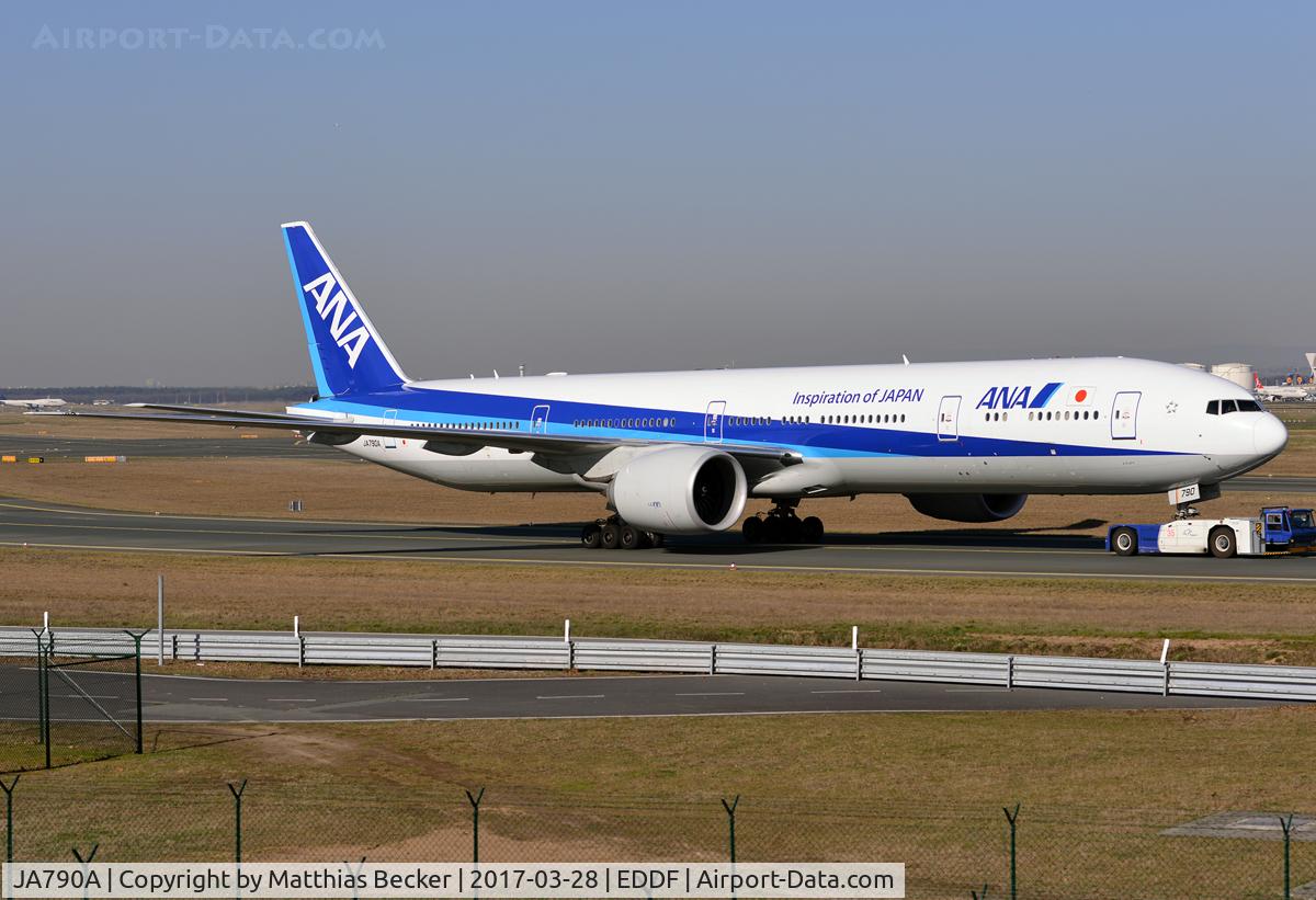 JA790A, 2015 Boeing 777-381/ER C/N 60136, JA790A