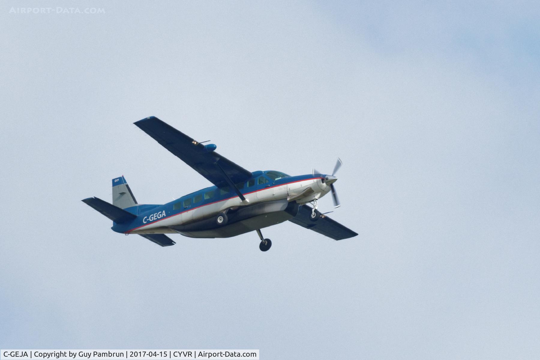 C-GEJA, 1973 Piper PA-28-140 C/N 287325025, Departing