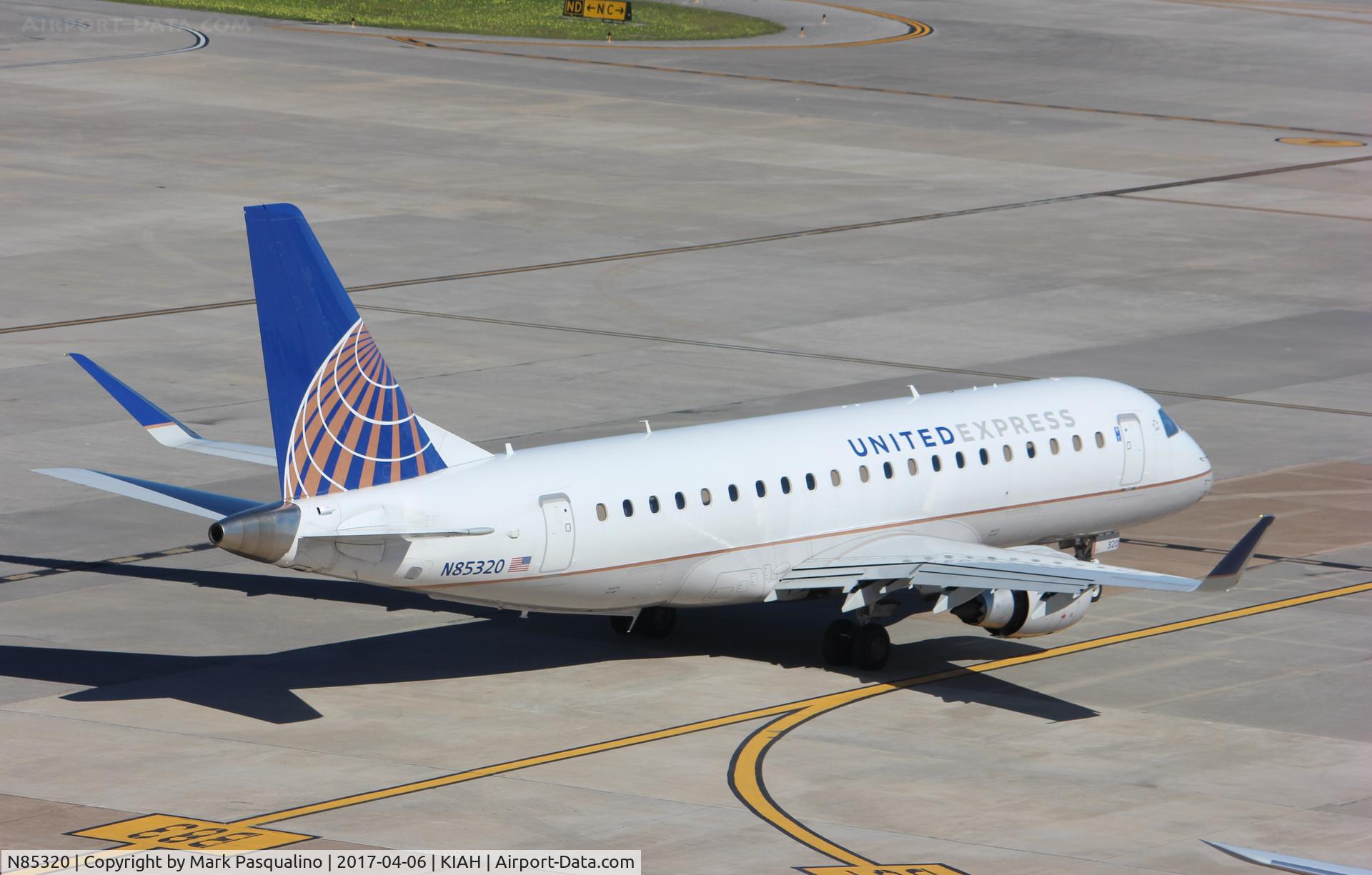 N85320, 2015 Embraer 175LR (ERJ-170-200LR) C/N 17000454, ERJ 170-200 LR