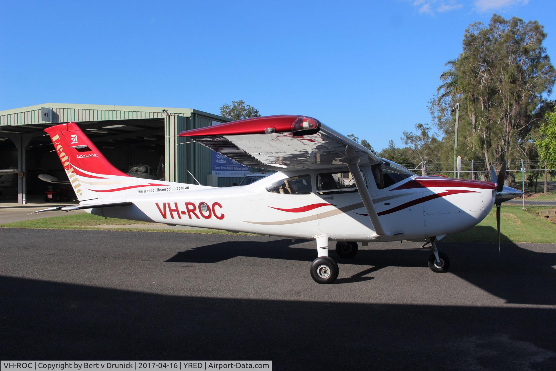 VH-ROC, 1980 Cessna 172P C/N 17274225, Cessna 182T