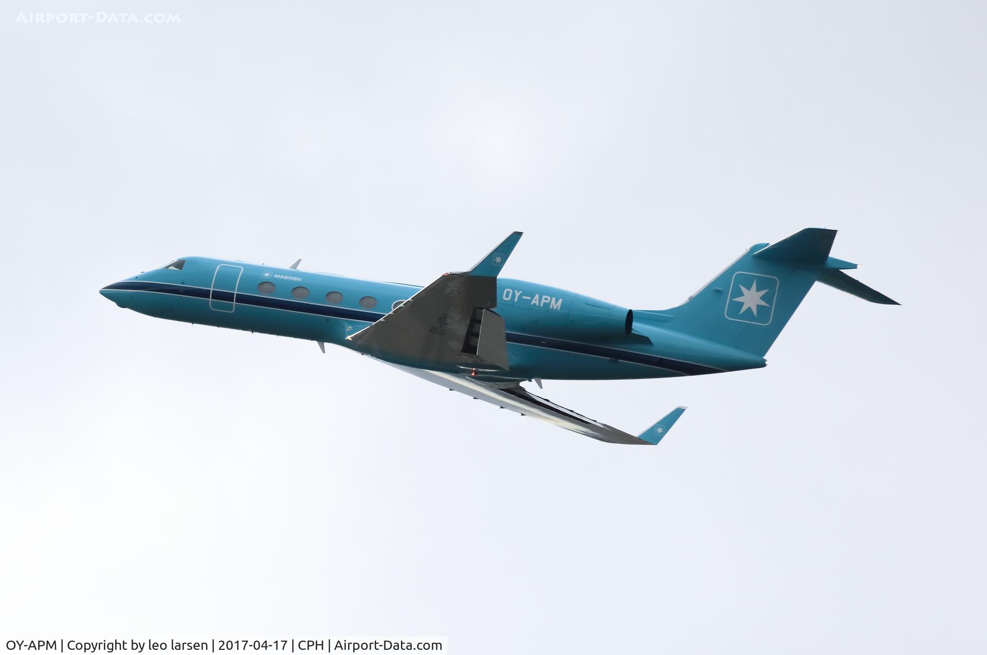 OY-APM, 2014 Gulfstream Aerospace GIV-X (G450) C/N 4305, Copenhagen 17.4.2017