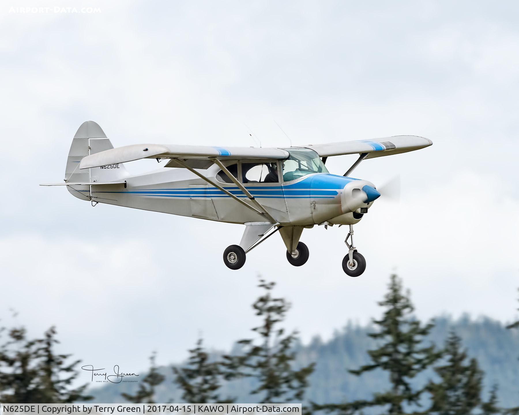 N625DE, 1953 Piper PA-22-135 Tri-Pacer C/N 22-1679, KAWO