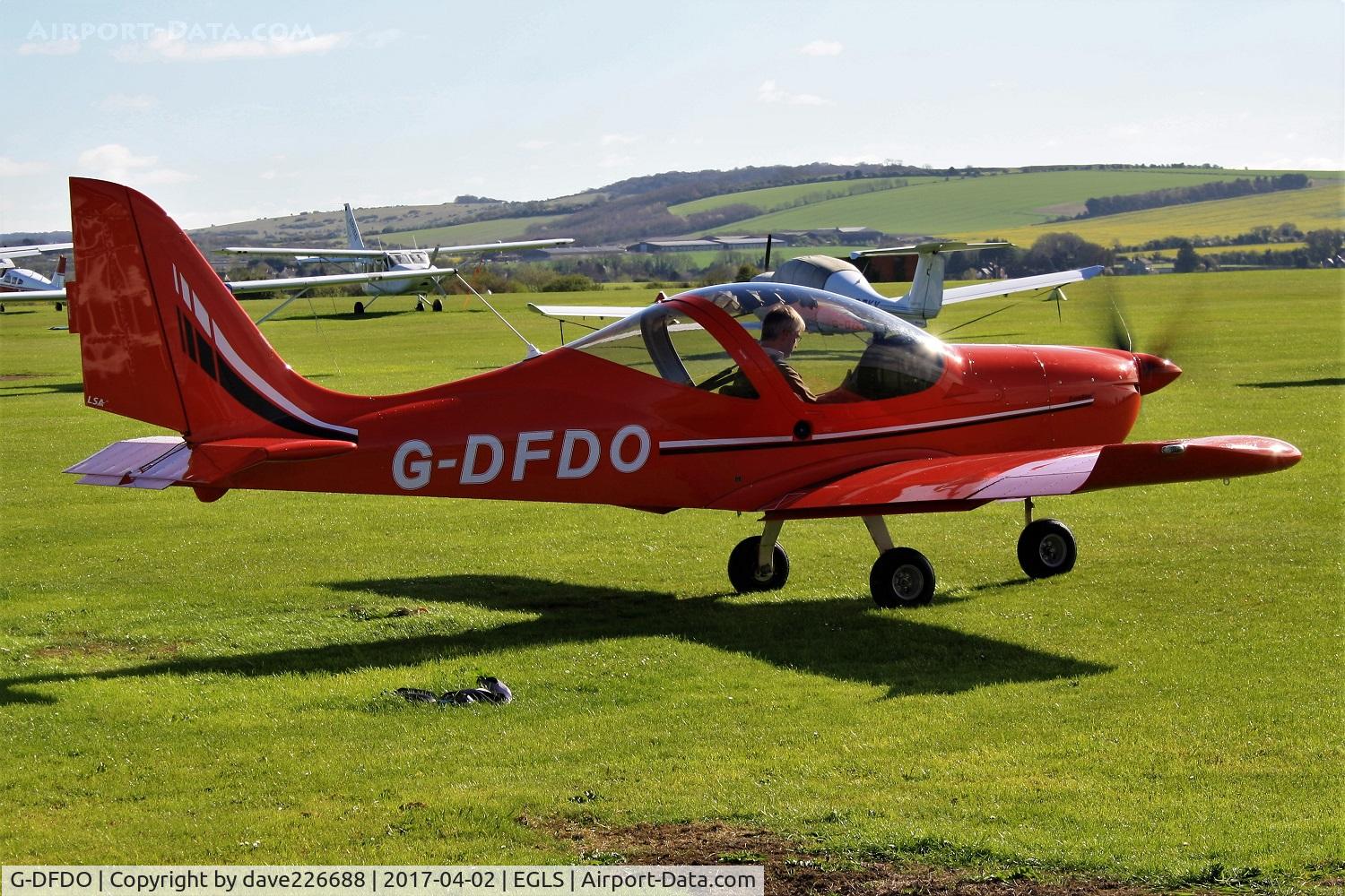 G-DFDO, 2016 Evektor EV-97 Eurostar SL C/N 2016-4229, G DFDO at the vintage flyin - Old Sarum