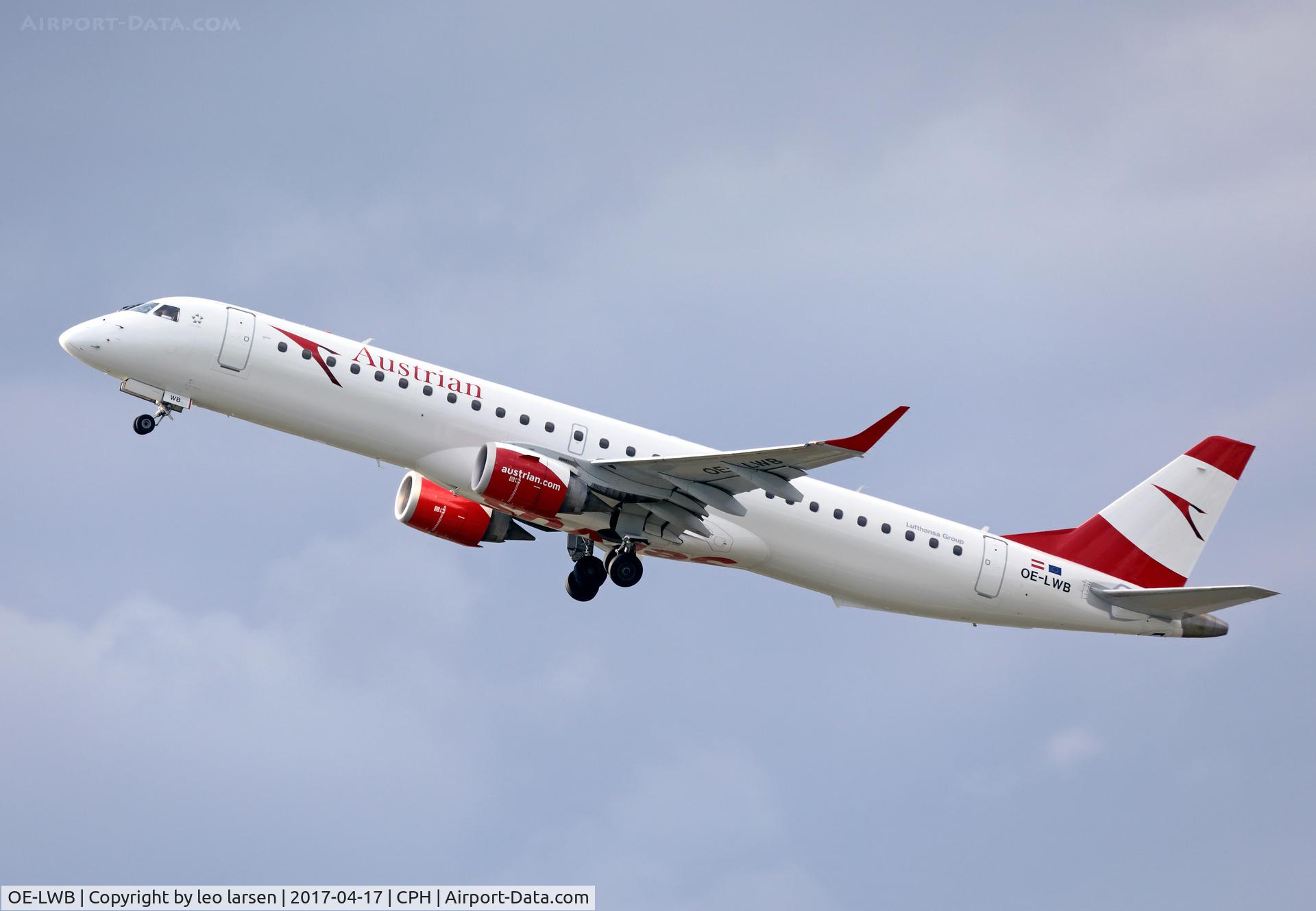 OE-LWB, 2009 Embraer 195LR (ERJ-190-200LR) C/N 19000324, Copenhagen 17.4.2017
