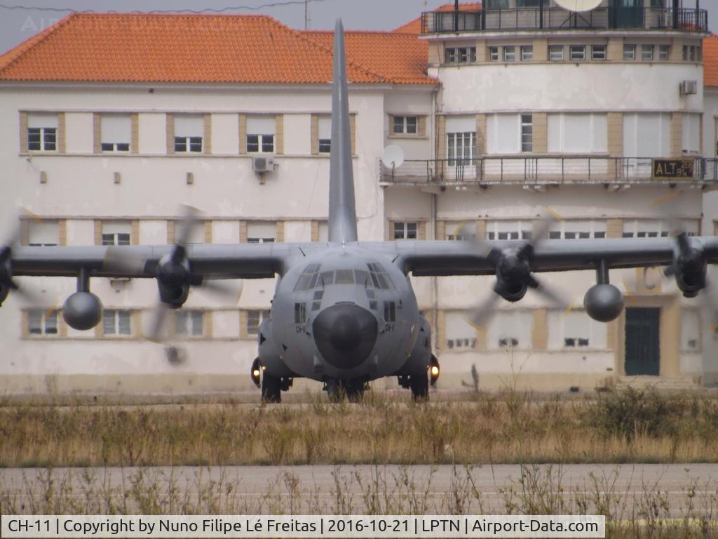 CH-11, Lockheed C-130H Hercules C/N 382-4482, Taxying.