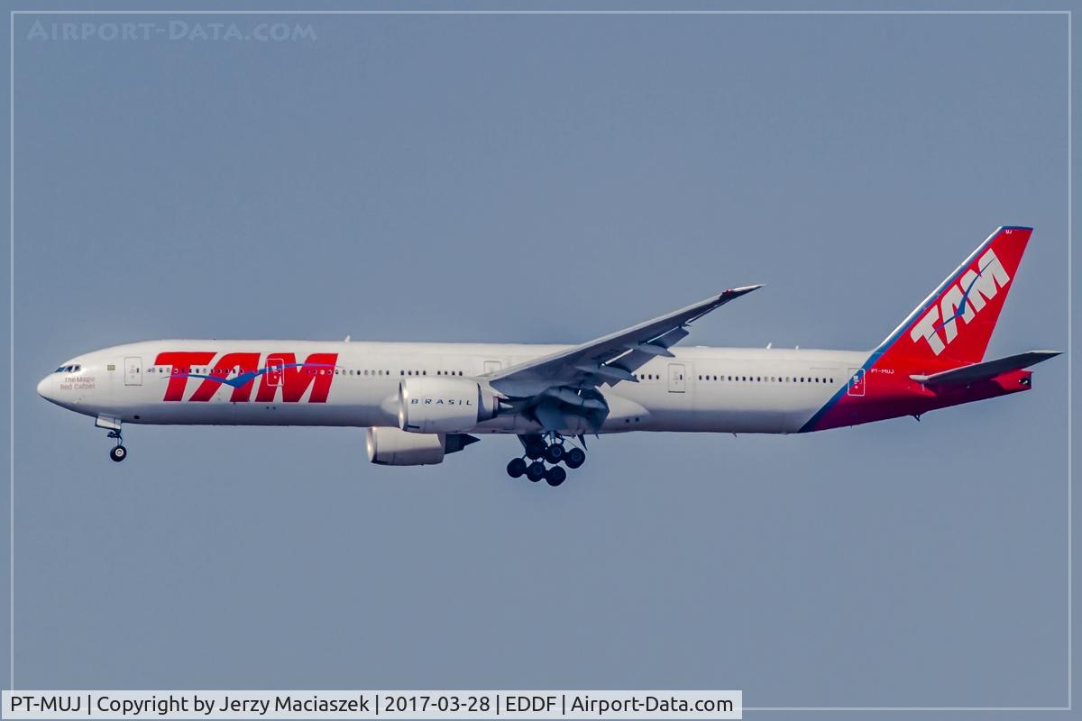 PT-MUJ, 2013 Boeing 777-32W/ER C/N 40588, Boeing 777-32W