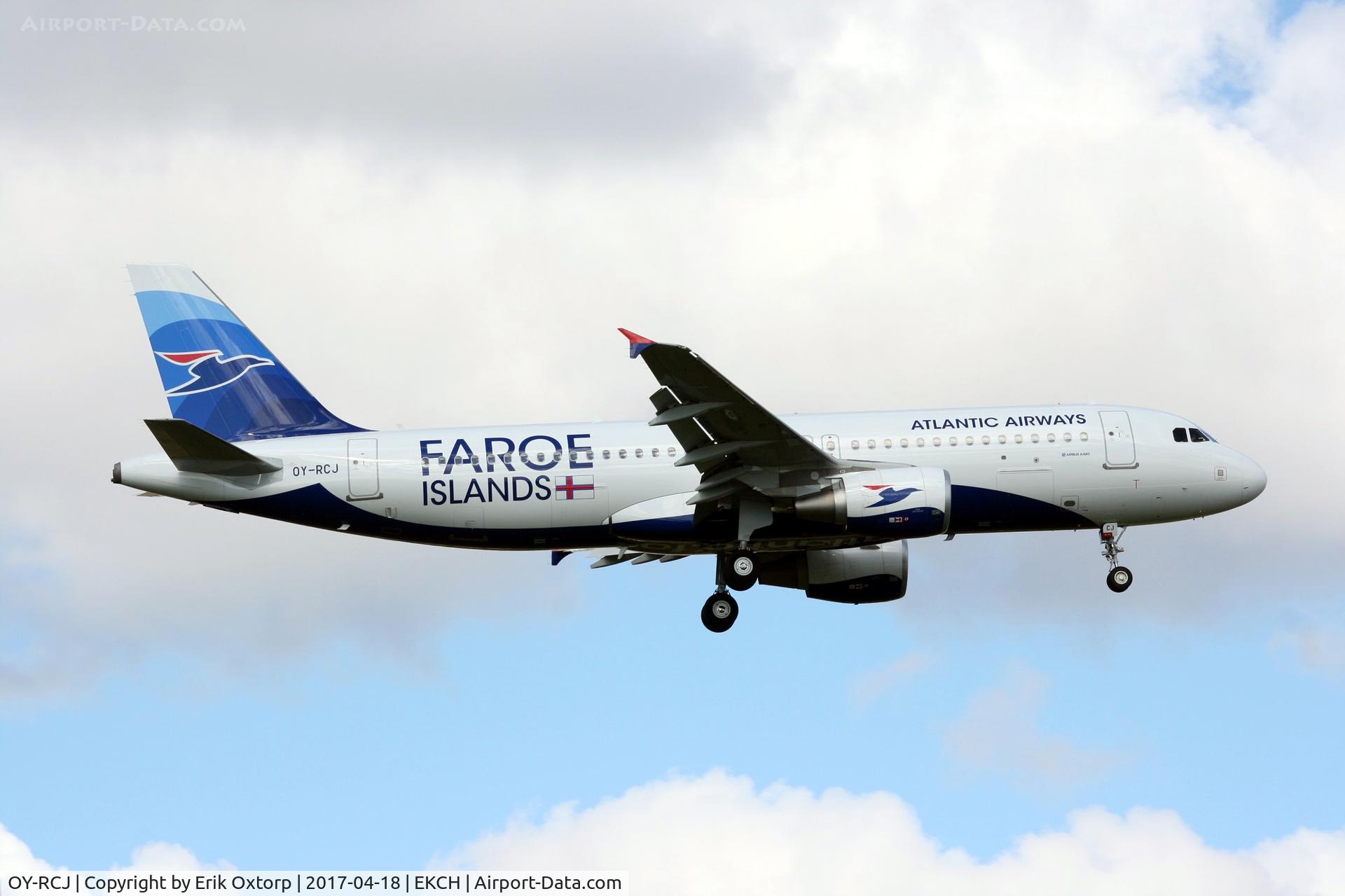 OY-RCJ, 2016 Airbus A320-214 C/N 7465, OY-RCJ landing rw 04L