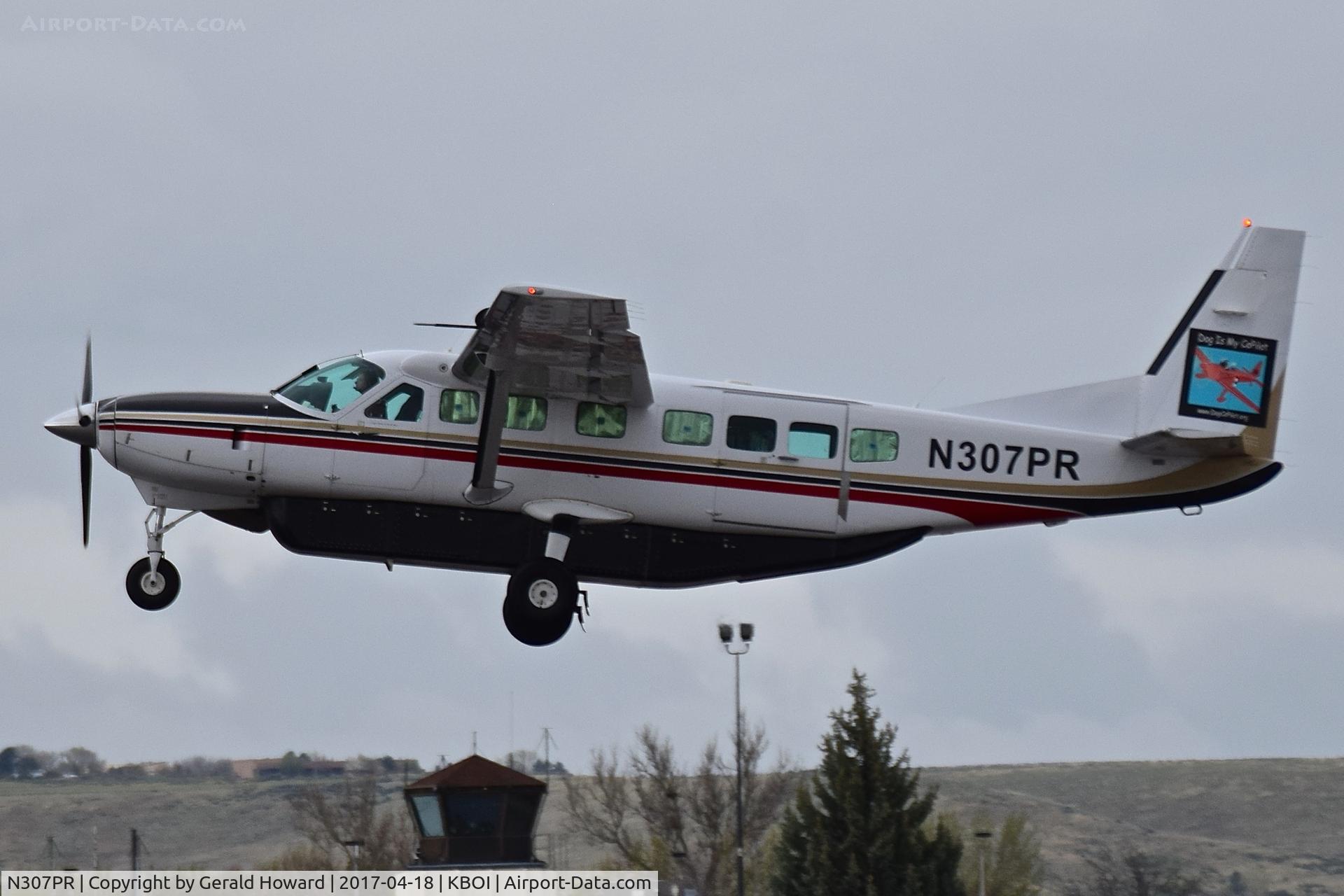 N307PR, 1996 Cessna 208B Grand Caravan C/N 208B0541, Departing RWY 10L.