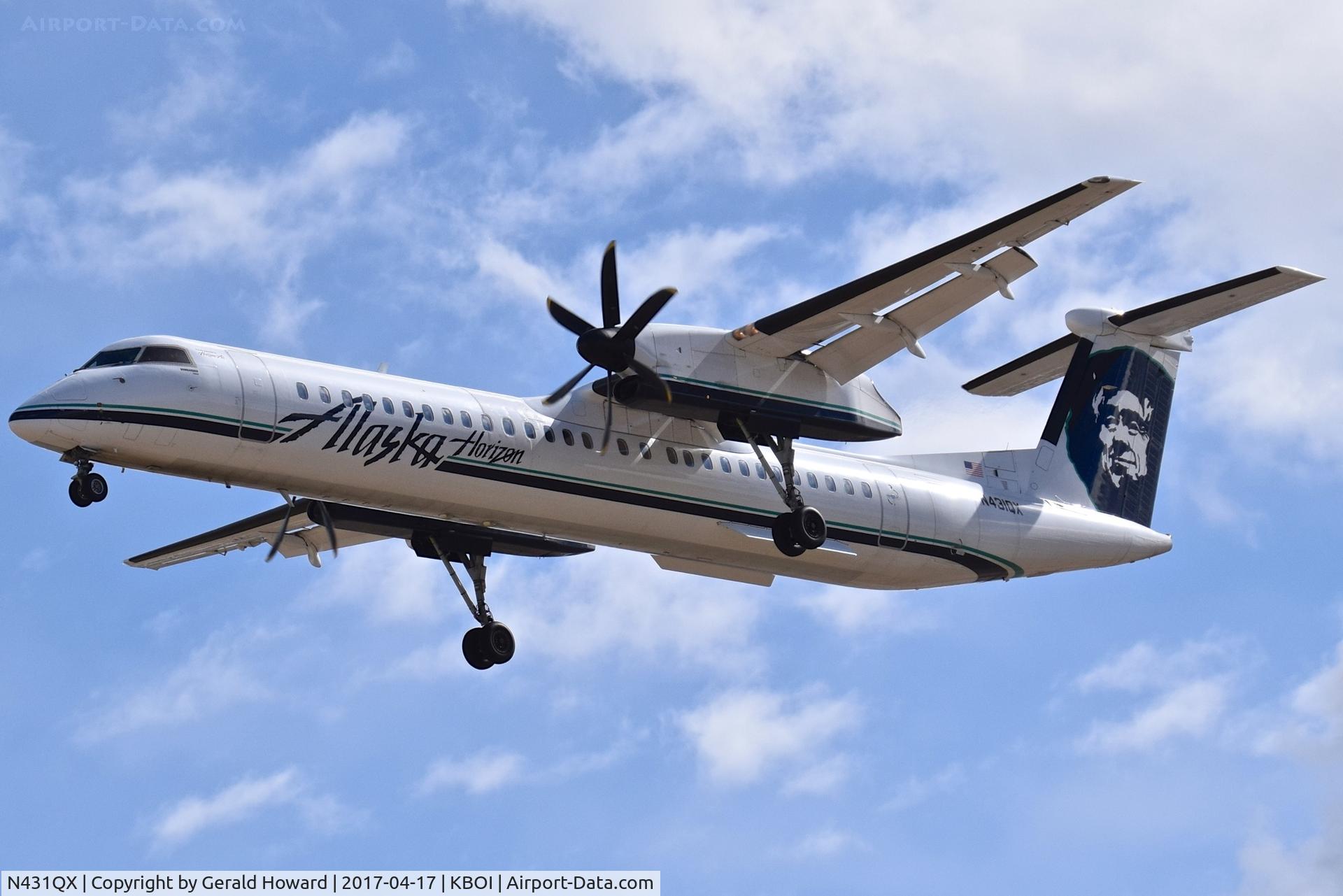 N431QX, 2007 Bombardier DHC-8-402 Dash 8 C/N 4164, Landing RWY 28R.