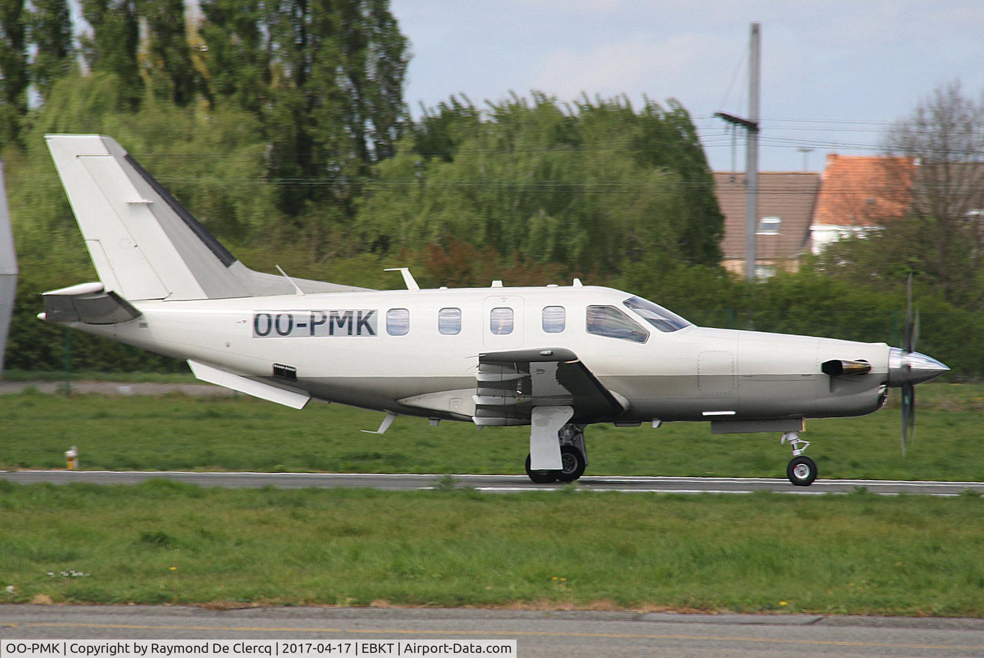 OO-PMK, 2011 Socata TBM-850 C/N 608, Landing at Wevelgem.