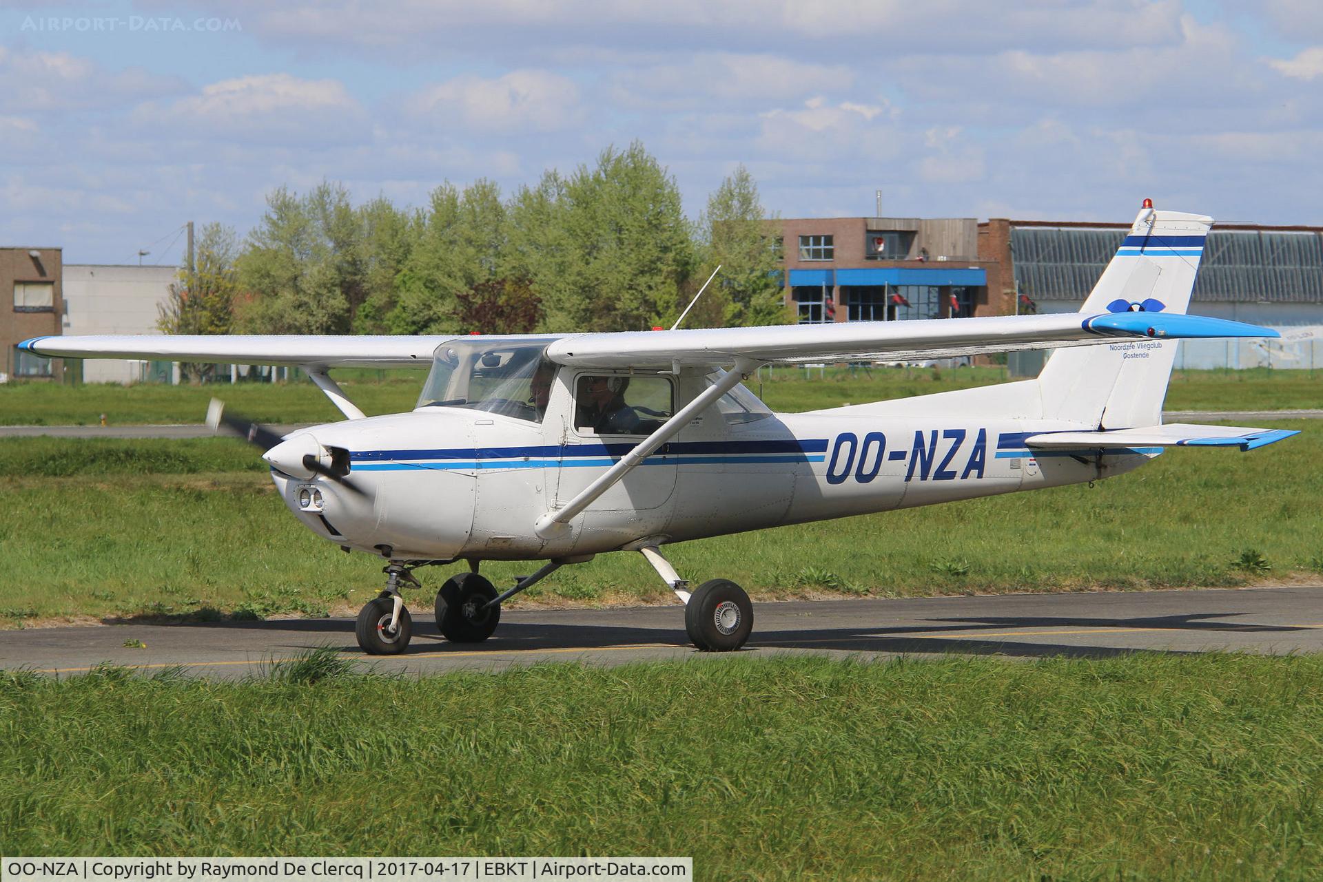 OO-NZA, 1977 Reims FRA150M Aerobat Aerobat C/N FRA150-0336, Taxiing to rwy 06.